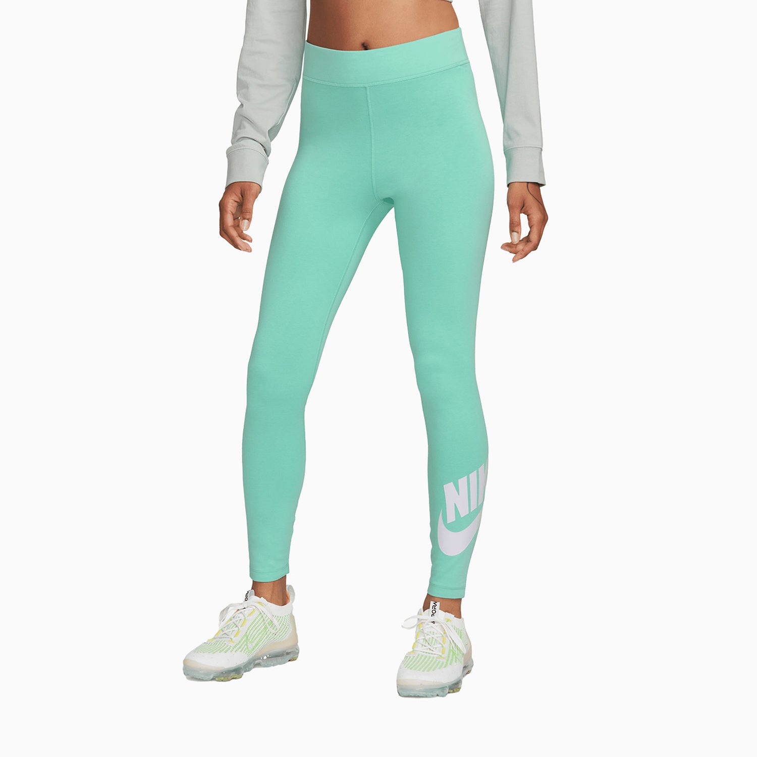 nike-womens-sportswear-classics-essentials-outfit-dx7906-349-dv7791-349