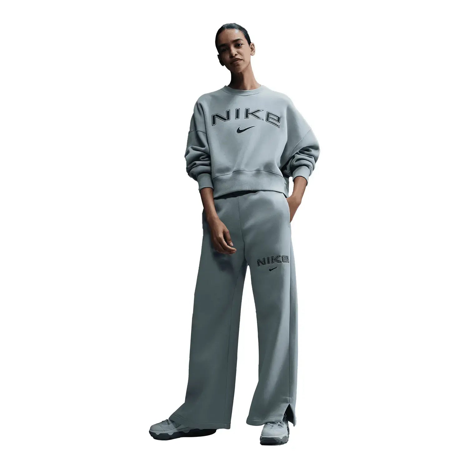 nike-womens-sportswear-phoenix-fleece-outfit-fv7674-370-fv7684-370