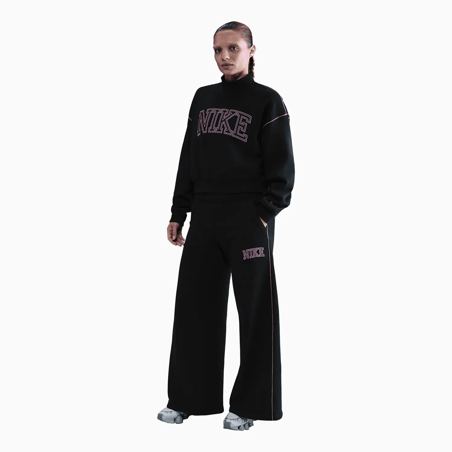 Nike Women's Sportswear Phoenix Fleece Outfit