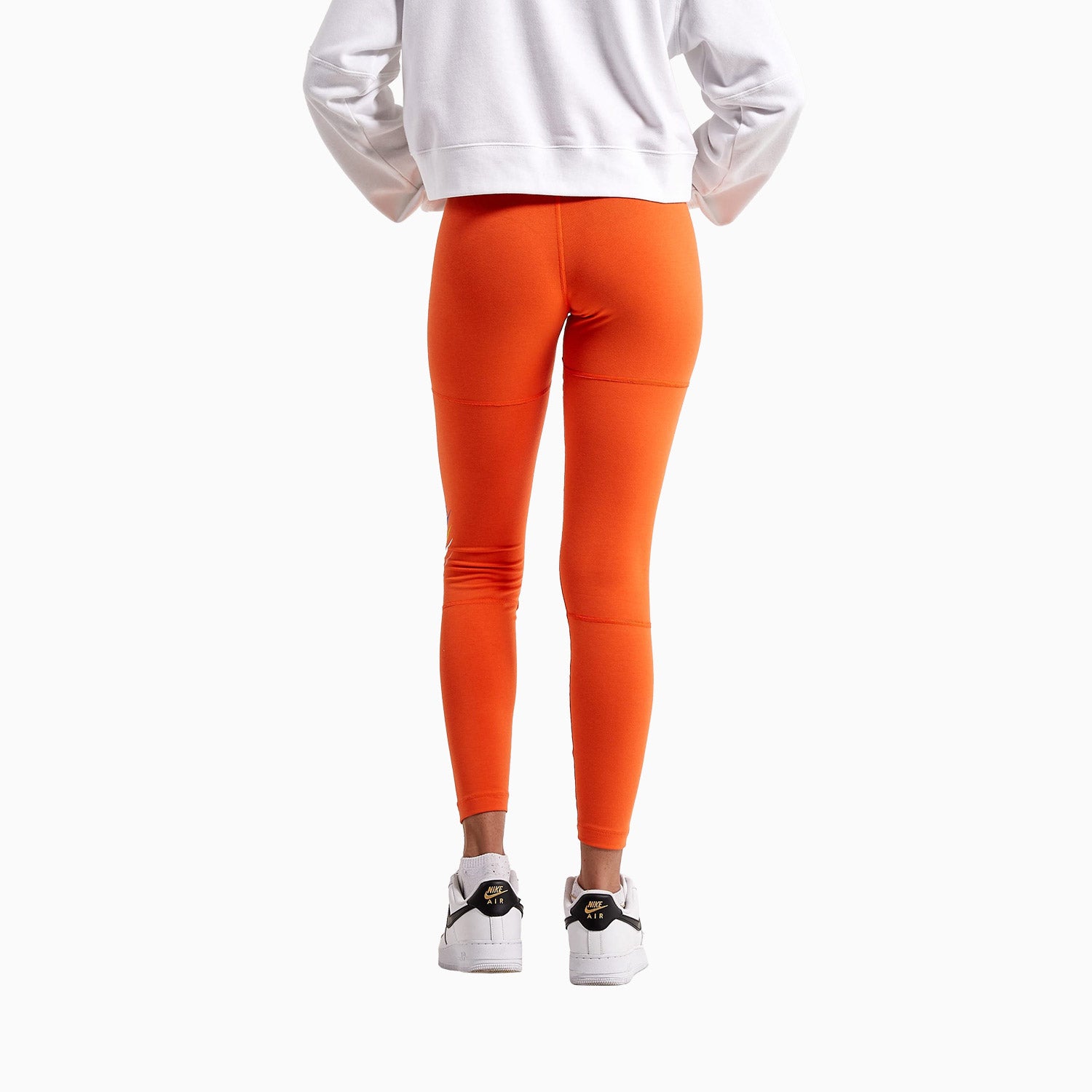 nike-womens-sportswear-sports-outfit-dm6758-817-dm6756-817