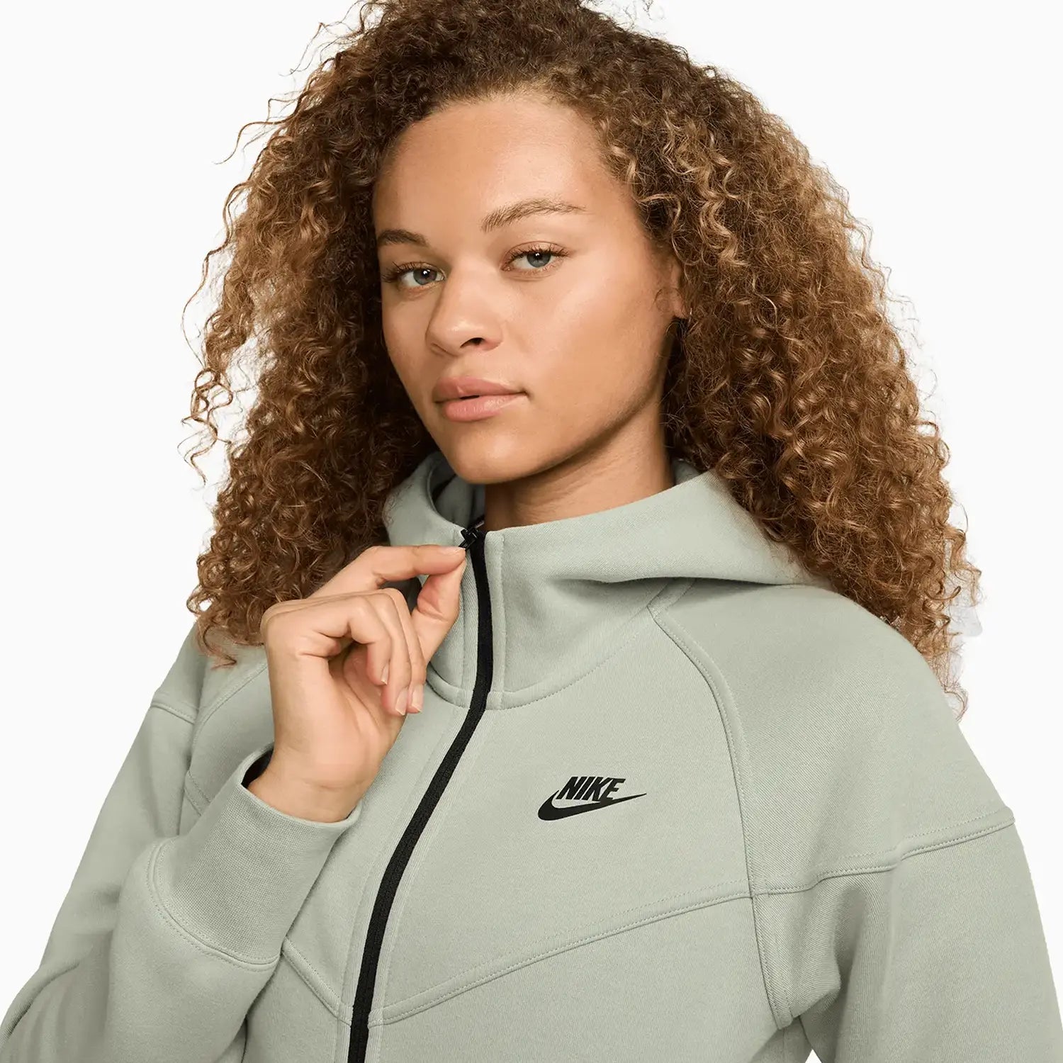 nike-womens-sportswear-tech-fleece-windrunner-tracksuit-fb8338-370-fb8330-370