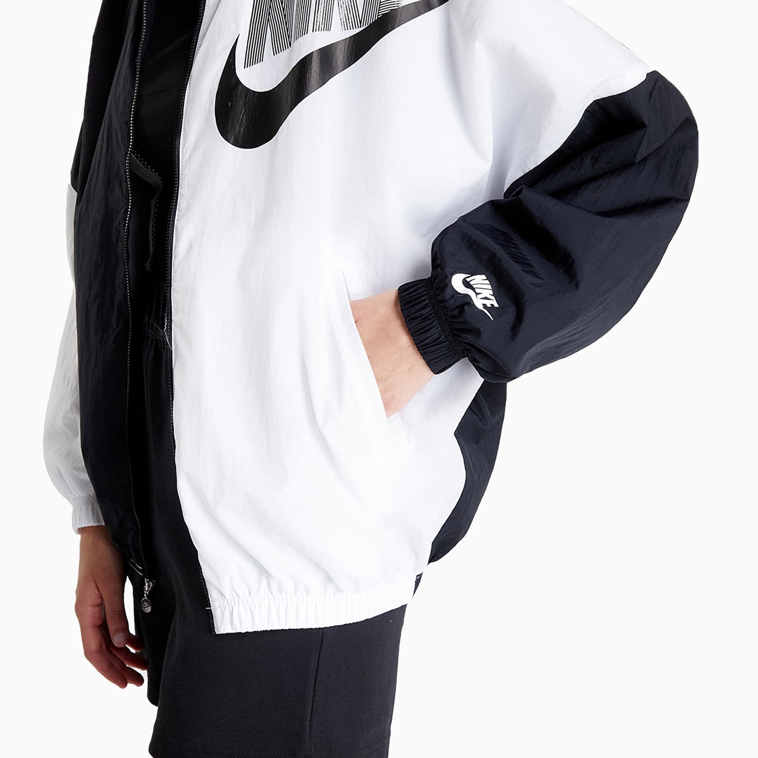 nike-womens-sportswear-woven-dance-jacket-dv0337-010