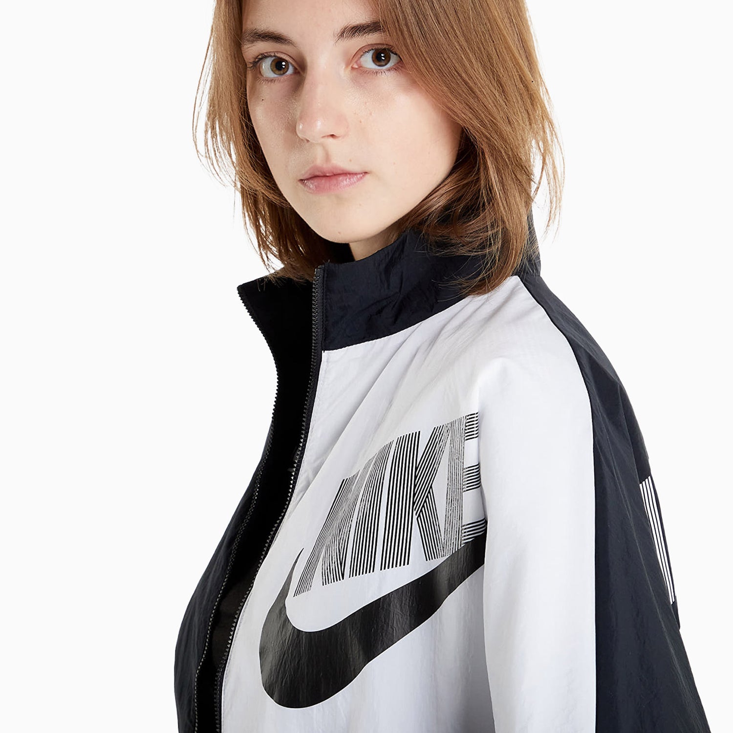 nike-womens-sportswear-woven-dance-jacket-dv0337-010
