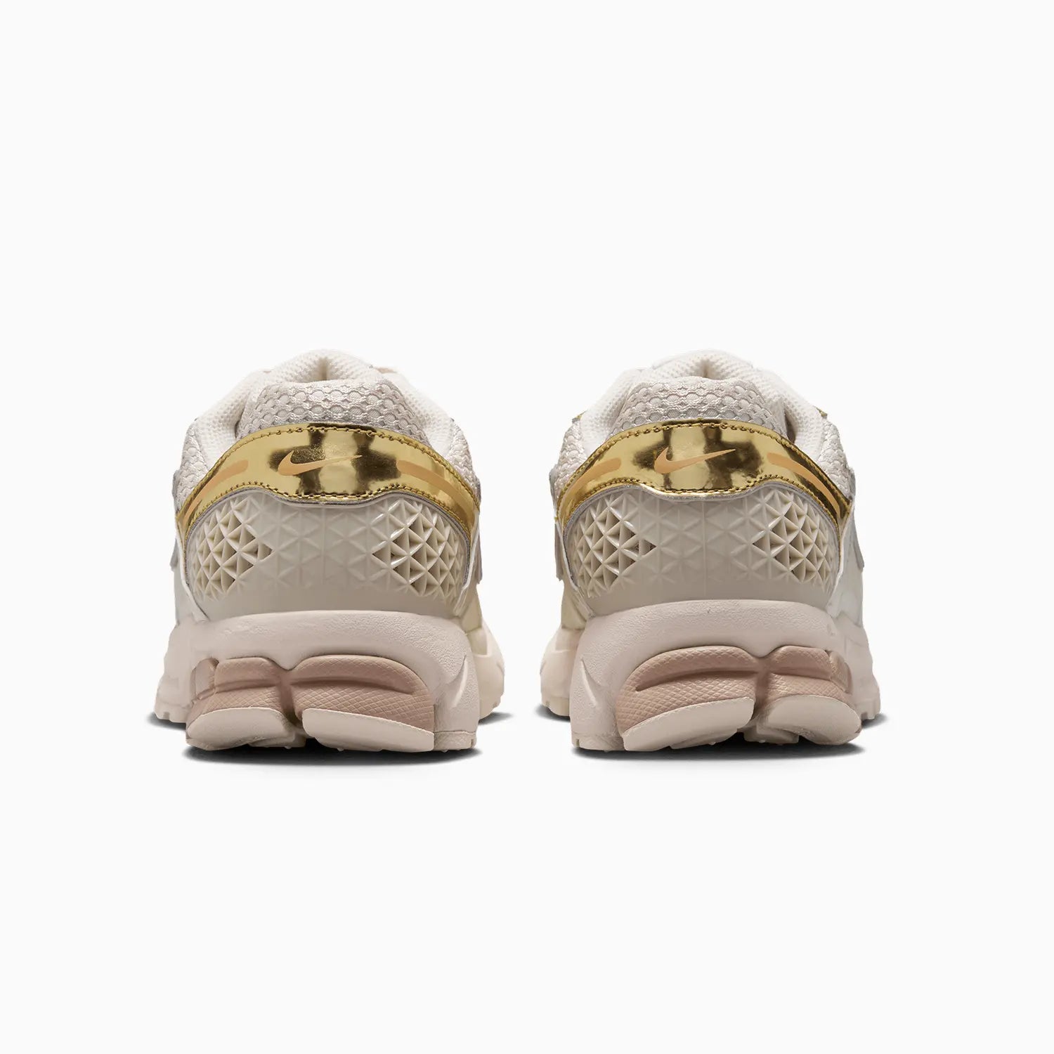 Women's Zoom Vomero 5 "Metallic Gold" Nike - Tops and Bottoms USA