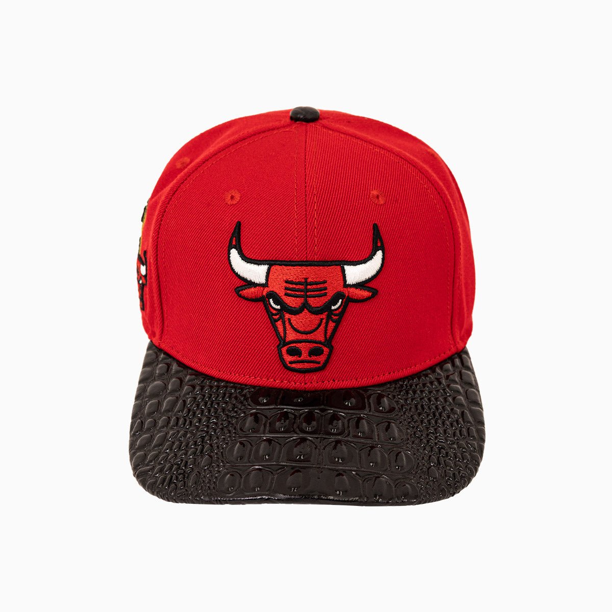 pro-standard-chicago-bulls-nba-leather-visor-snapback-hat-bcb756501-rbk