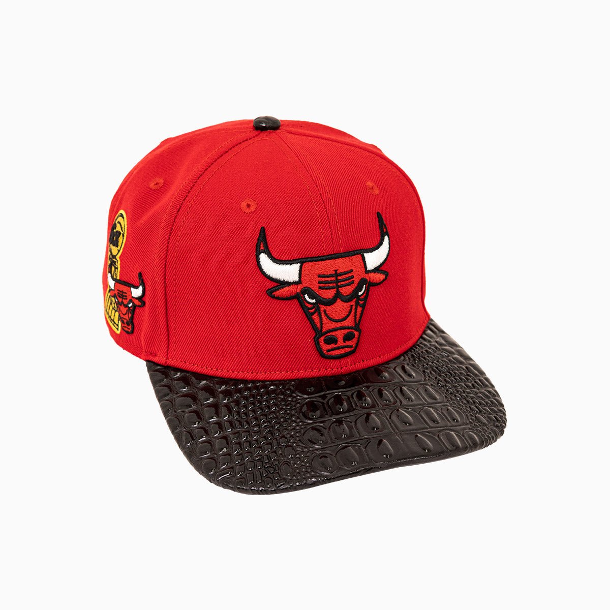 pro-standard-chicago-bulls-nba-leather-visor-snapback-hat-bcb756501-rbk
