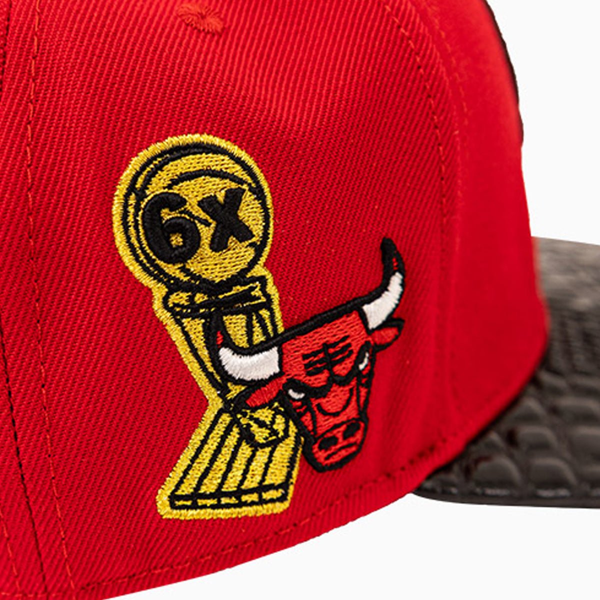 pro-standard-chicago-bulls-nba-leather-visor-snapback-hat-bcb756501-rbk