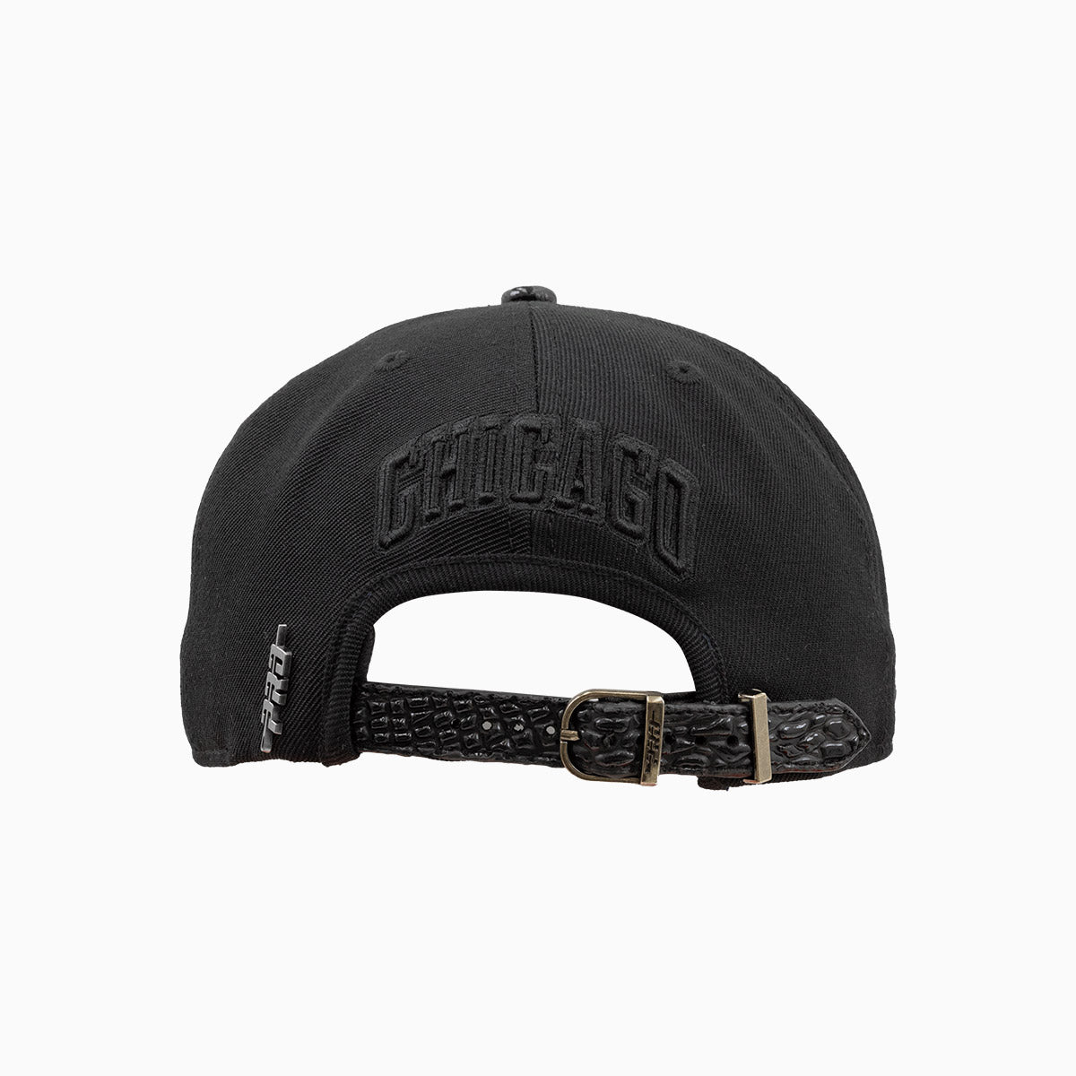 pro-standard-chicago-bulls-nba-leather-visor-snapback-hat-bcb756502a1-blk