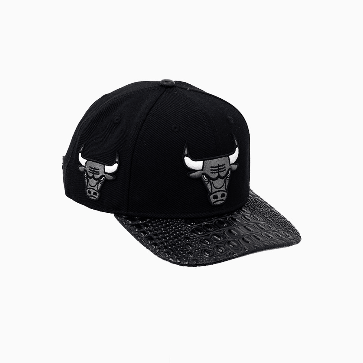 Chicago Bulls NBA Leather Visor Snapback Hat Pro Standard - Tops and Bottoms USA