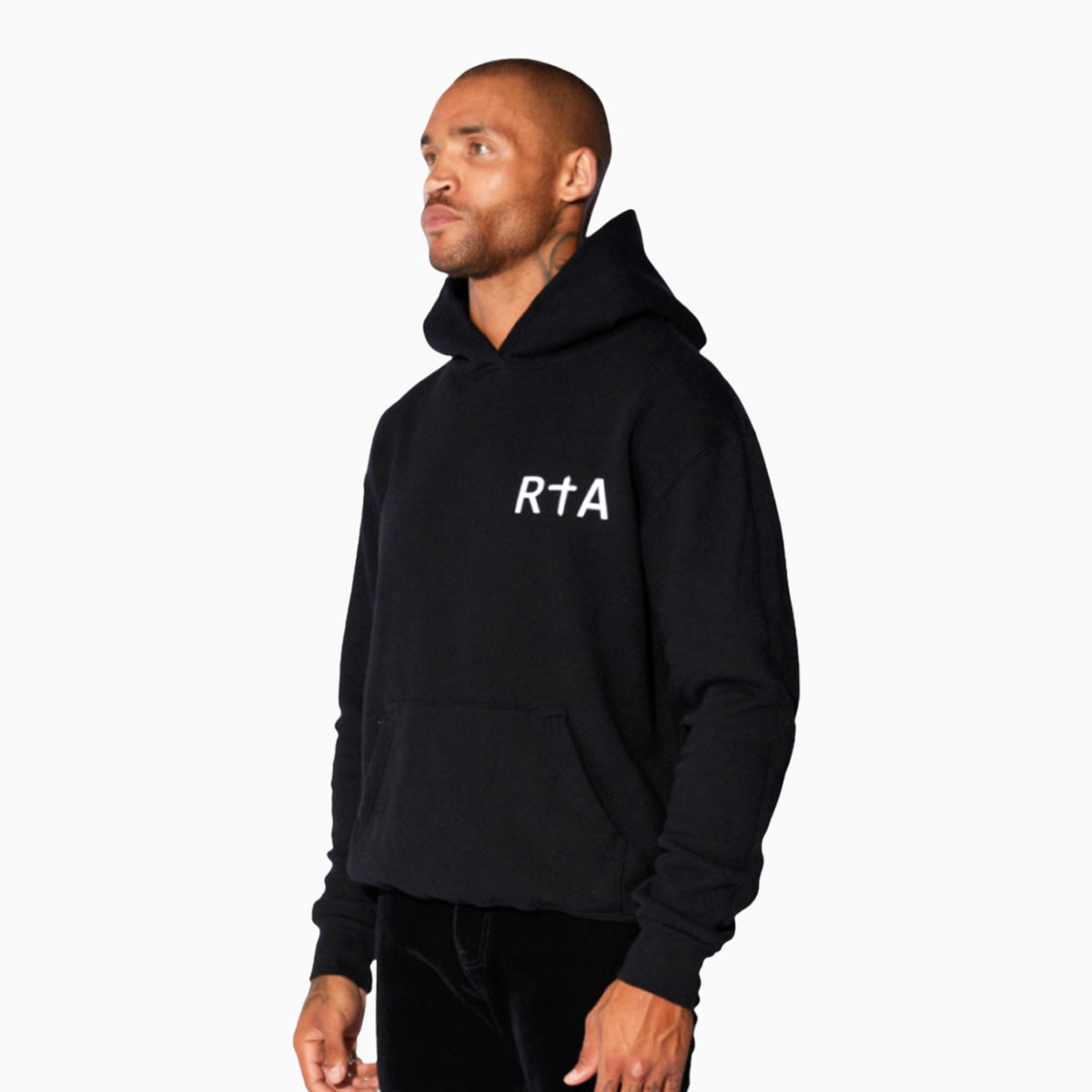 rta-mens-blue-logo-pull-over-hoodie-mu23k622-blk