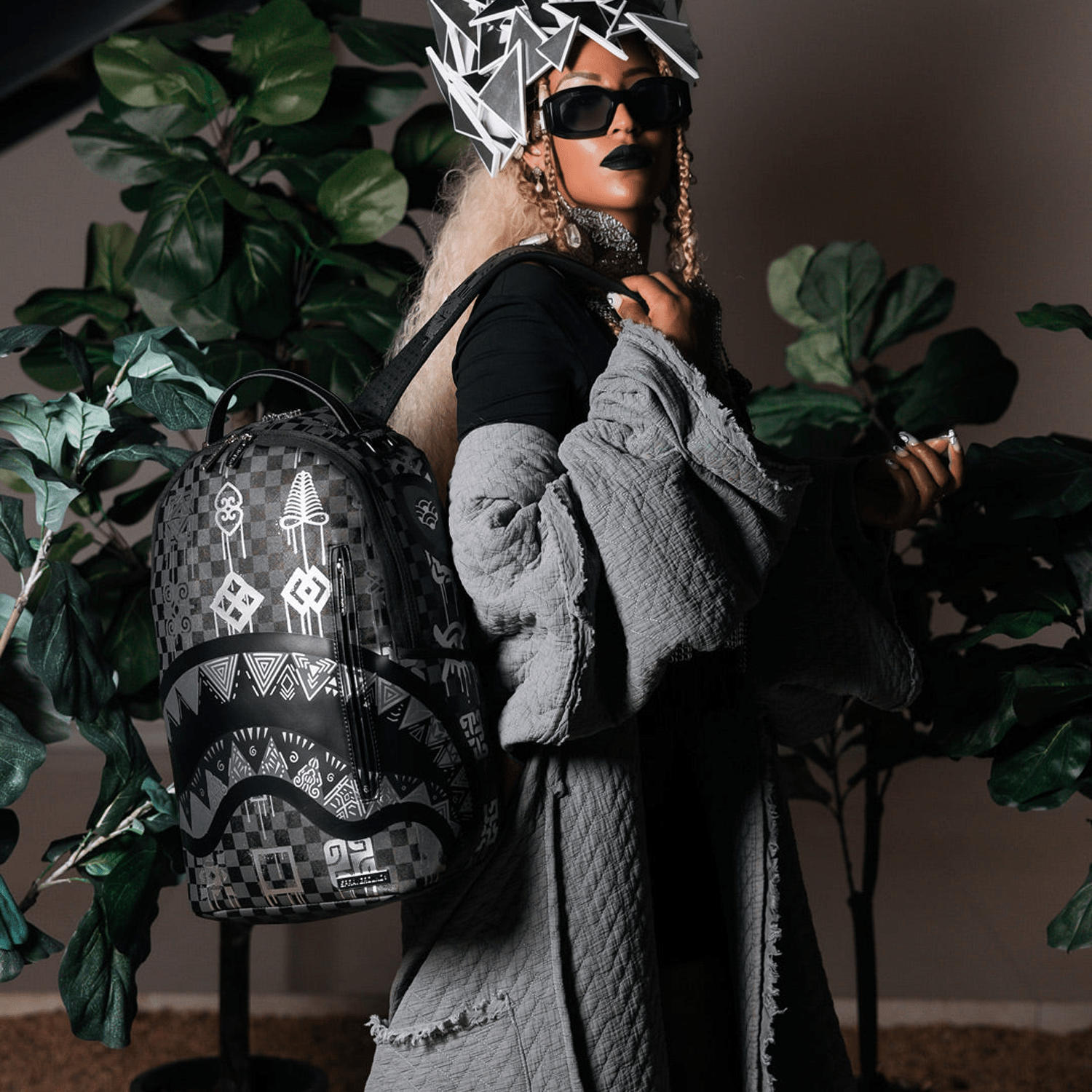 spray-ground-ai-9-african-intelligence-power-glyphics-backpack-b5695-blkwht