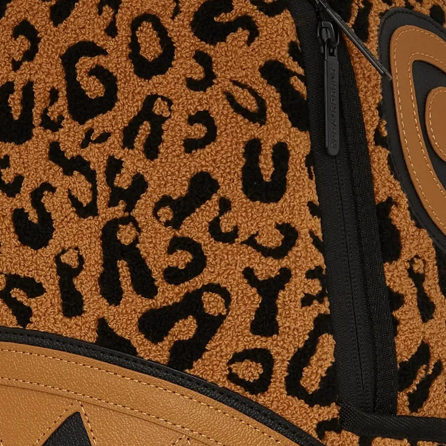 sprayground-cheetah-chenille-dlxsv-backpack-b6758