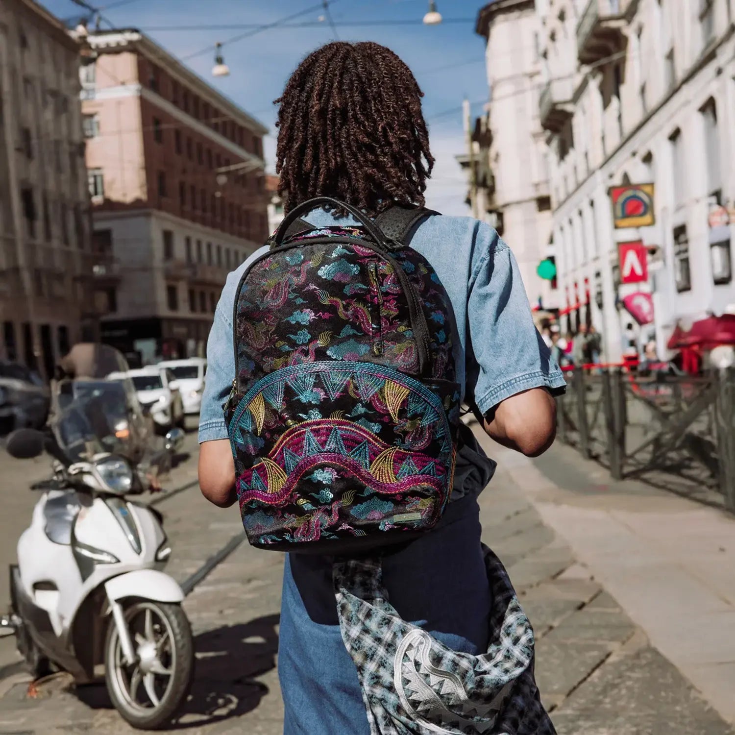 sprayground-embroidered-dragons-dlx-backpack-b3605