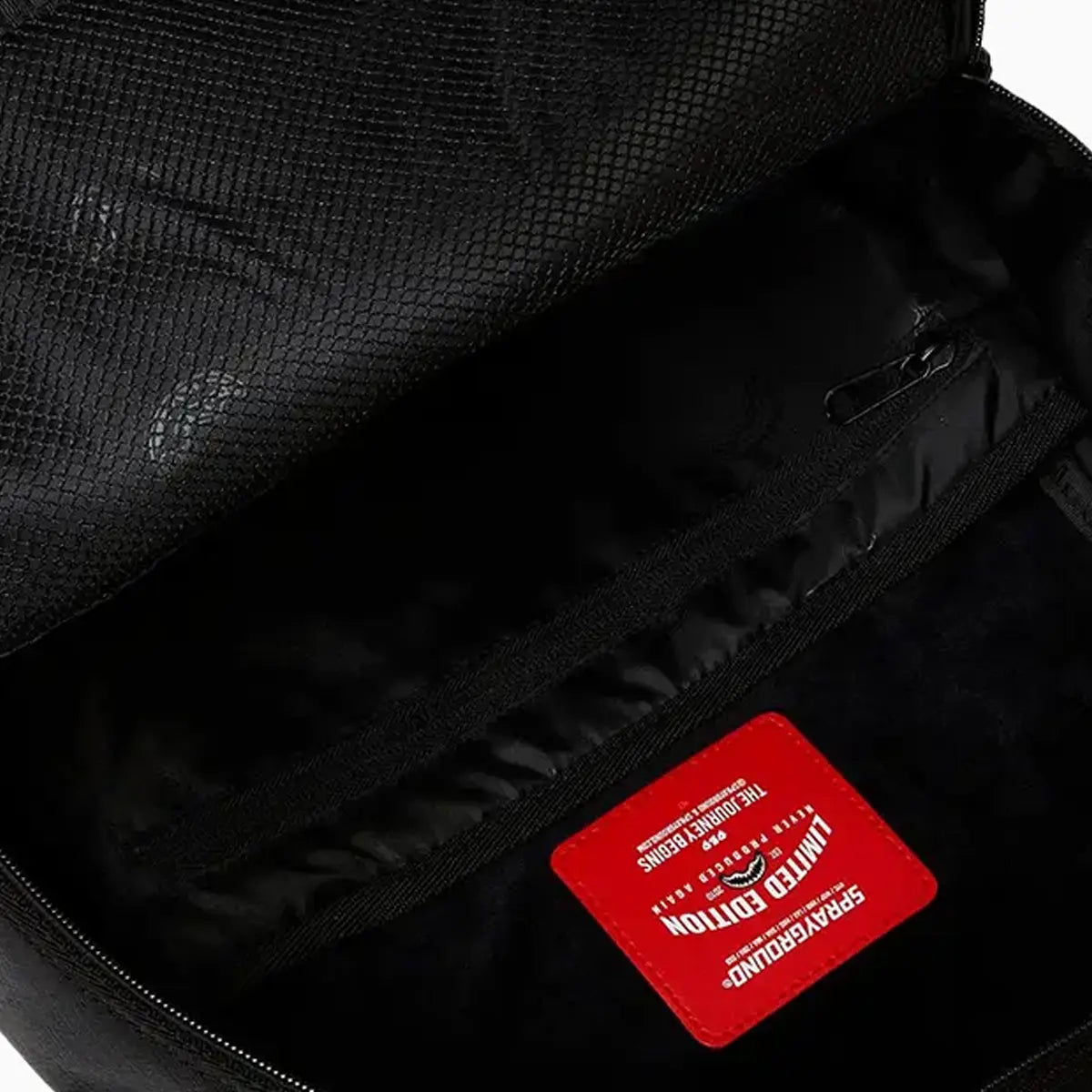 sprayground-fly-knit-mouth-dlx-satin-backpack-b7754