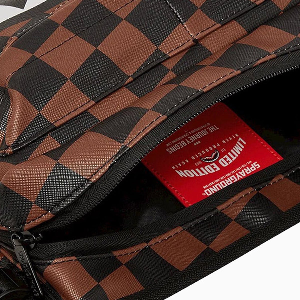 sprayground-hangover-cargo-crossbody-bag-b6047-blk