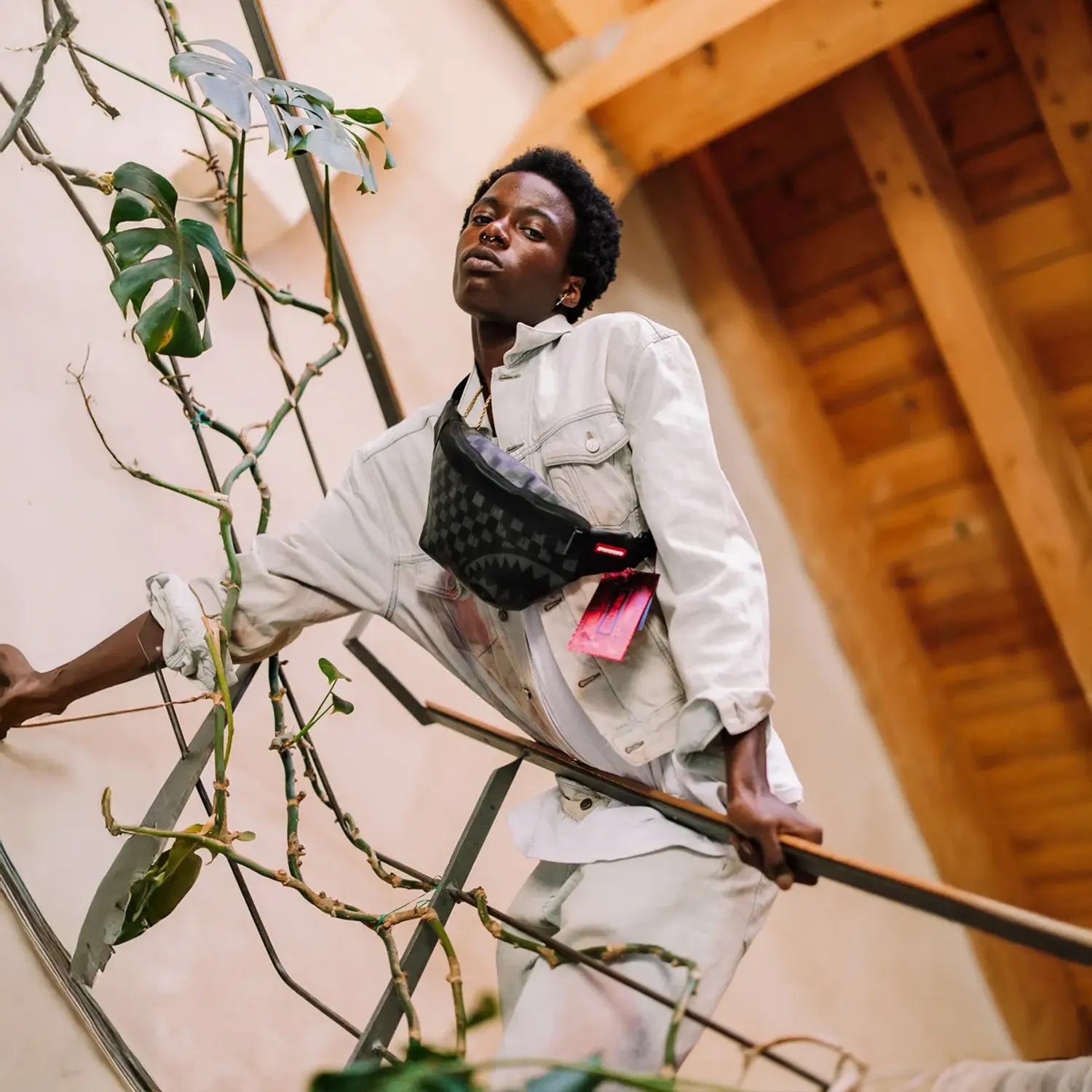 sprayground-hangover-drip-check-savvy-crossbody-bag-b6854