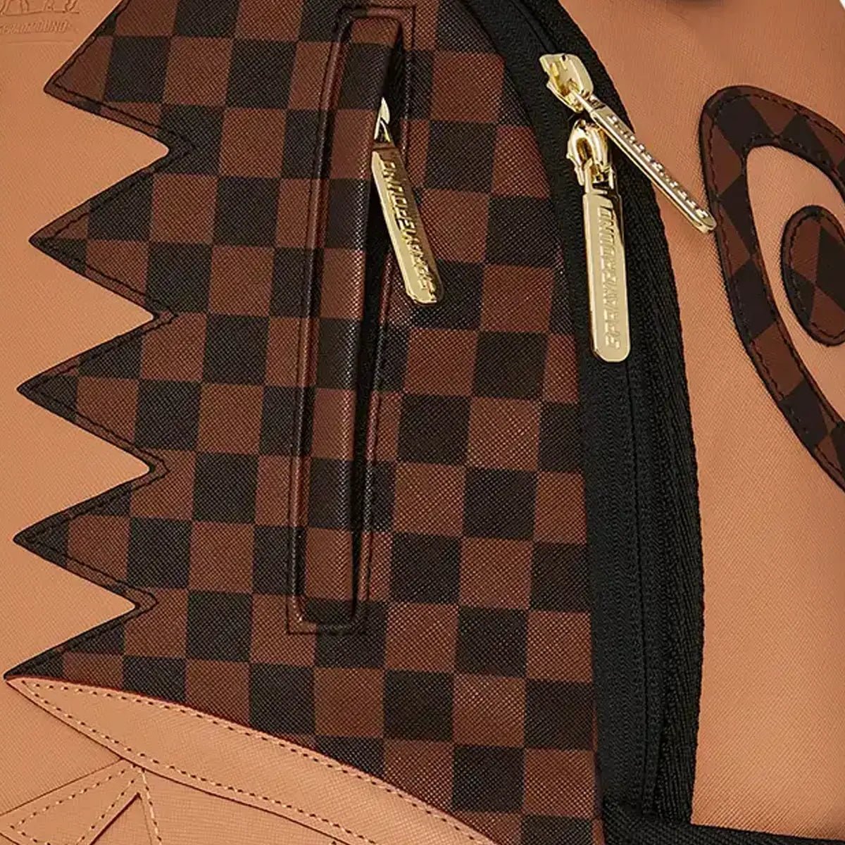 Hypeshark Dlx Backpack Sprayground - Tops and Bottoms USA