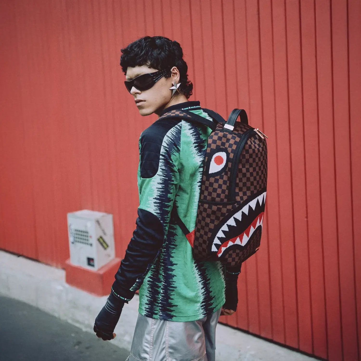 sprayground-knit-sharks-in-paris-2-0-dlxsv-backpack-b6778