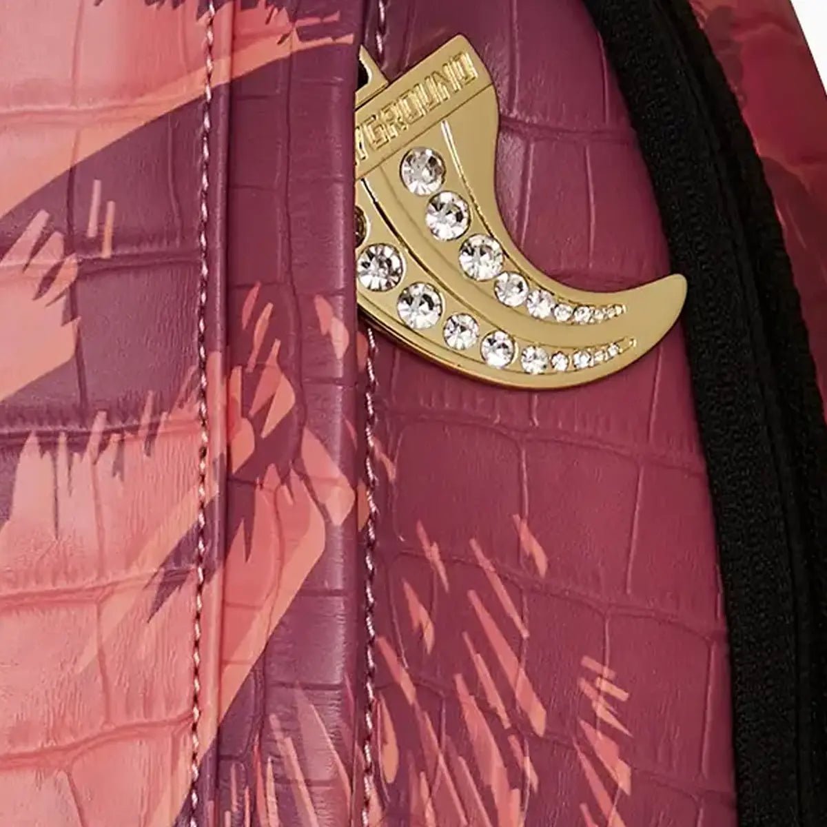 Nile Tooth Beachfront DLXSV Backpack Sprayground - Tops and Bottoms USA