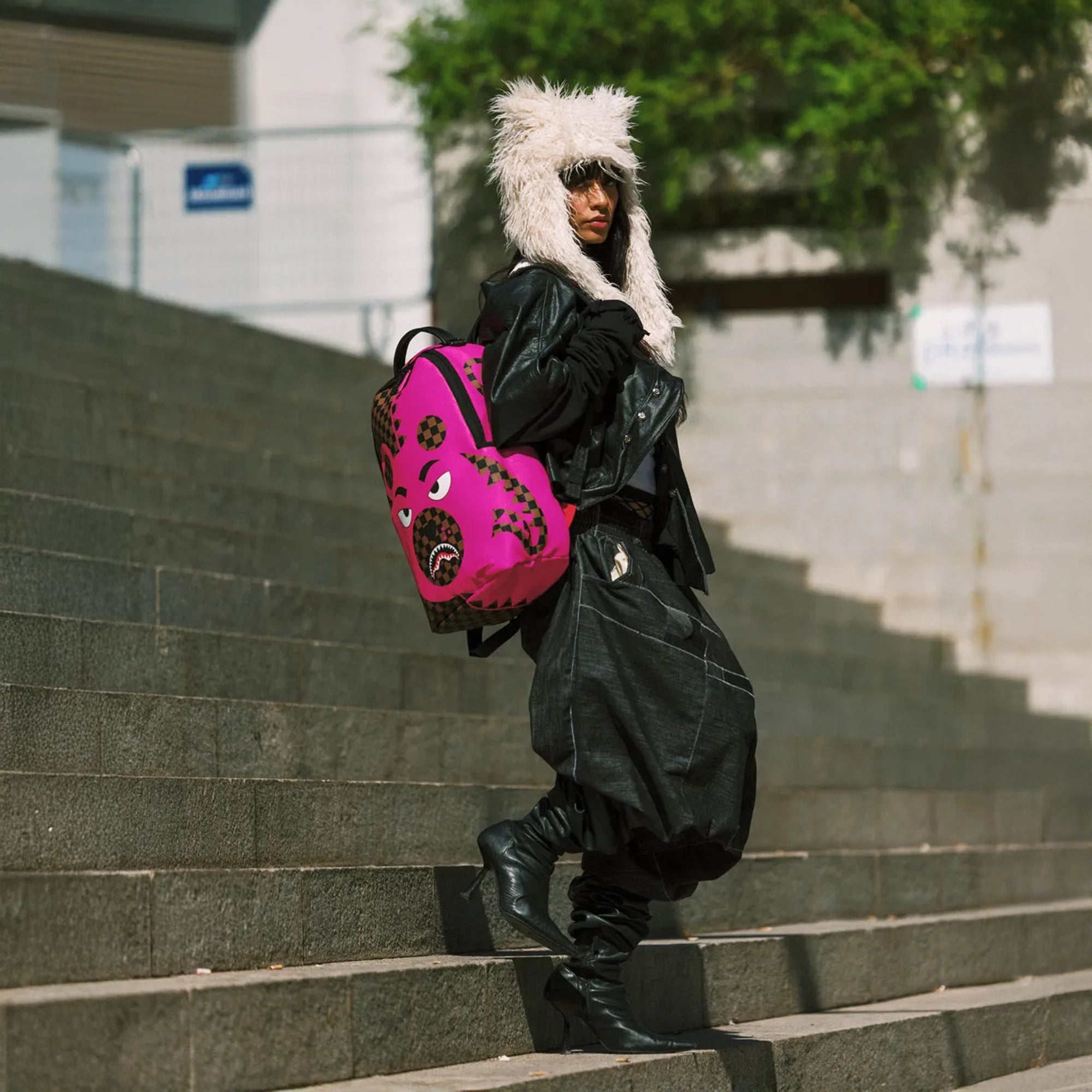 Pink Money Bear Dlxsv Backpack Sprayground - Tops and Bottoms USA