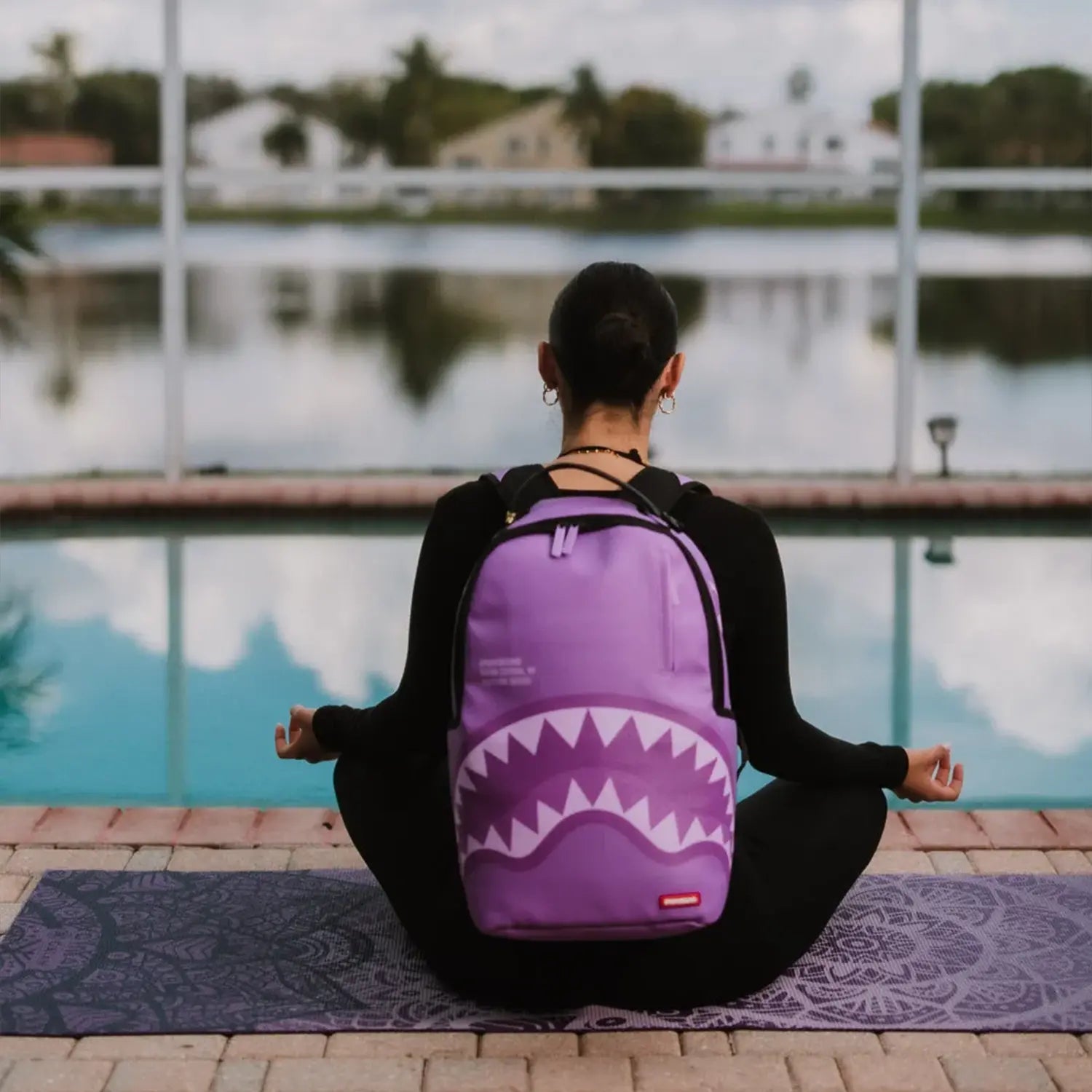 sprayground-purple-shark-central-dlxvs-backpack-b7740_10