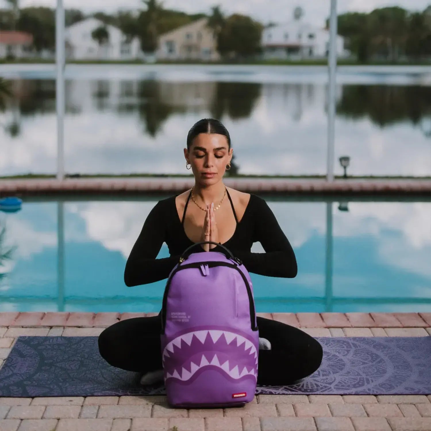 sprayground-purple-shark-central-dlxvs-backpack-b7740_9