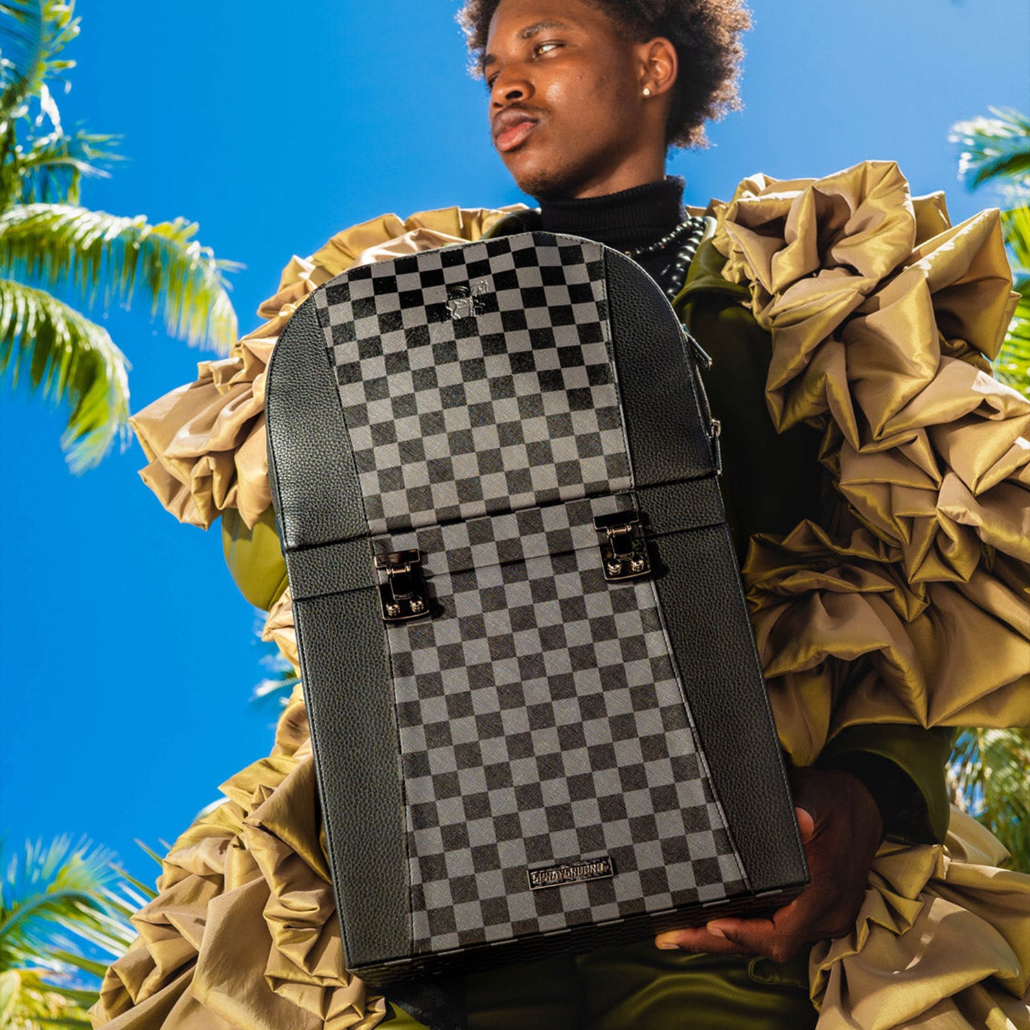sprayground-raceway-shadow-phantom-half-box-backpack-dlxv-b5592-blk