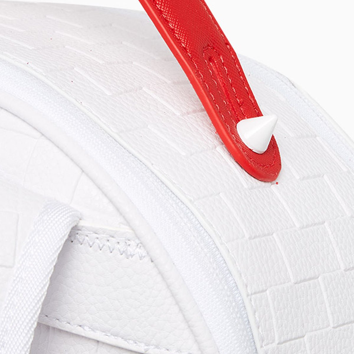 sprayground-show-up-show-out-cargo-backpack-b5541-whtgry