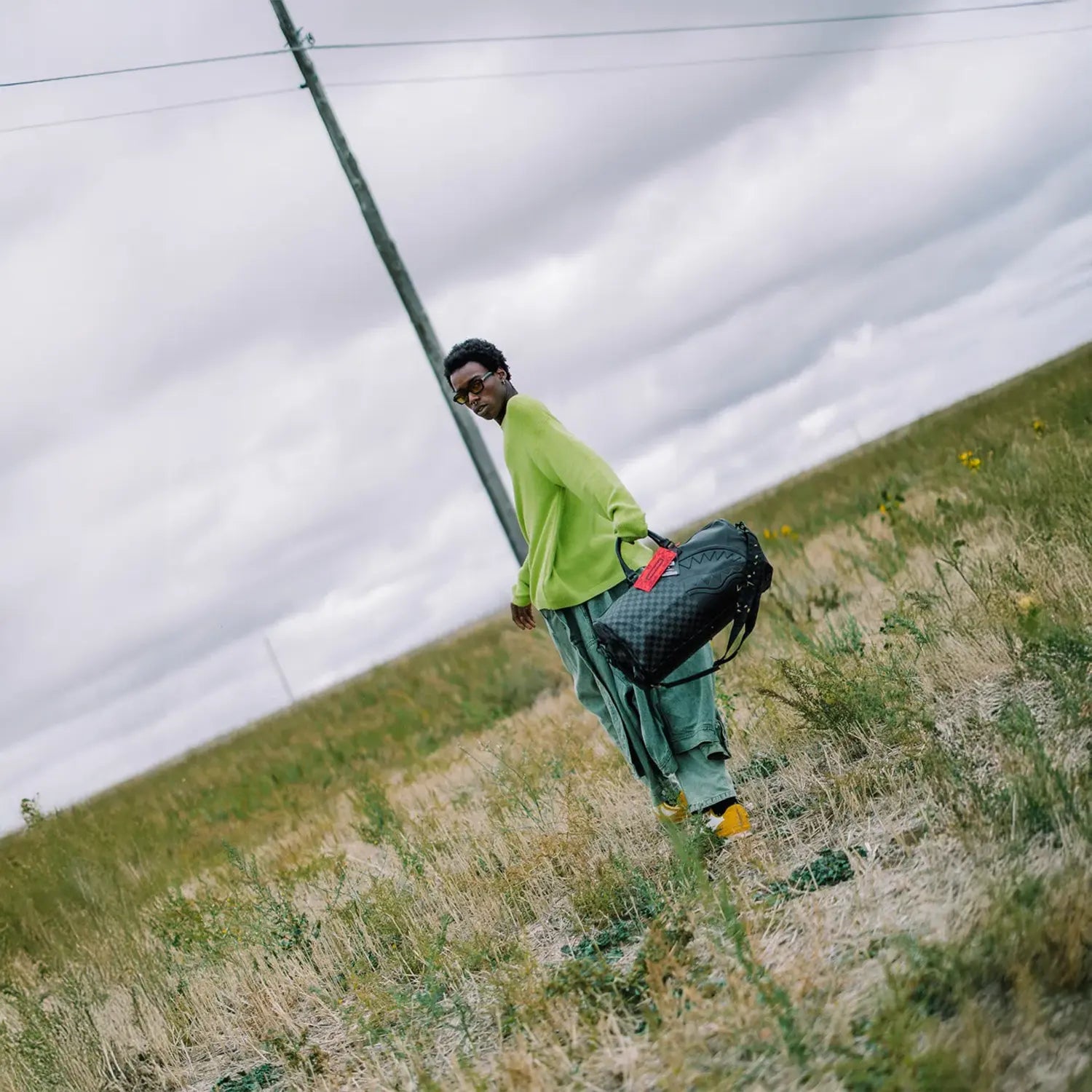 sprayground-spritz-grey-check-duffle-d6860