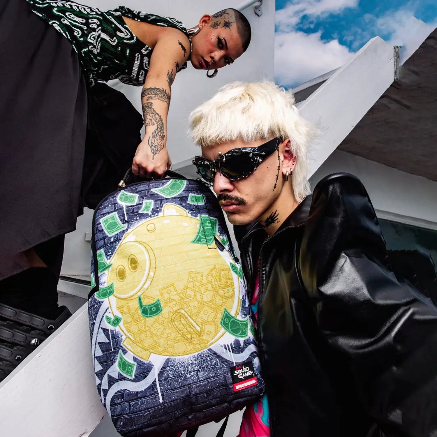 sprayground-squid-game-piggy-dlxr-backpack-b7156_9