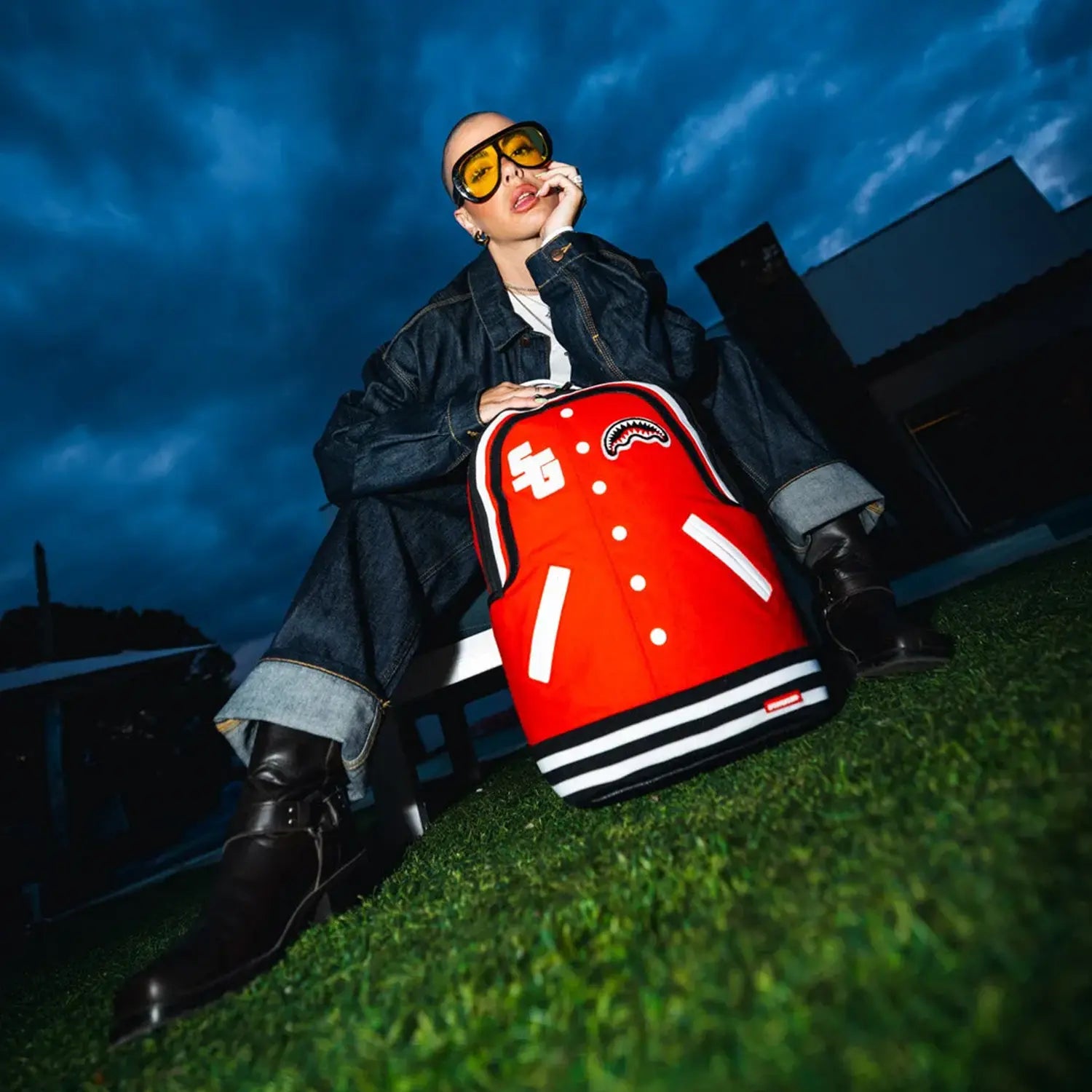 sprayground-varsity-shark-dlx-backpack-b7150_10