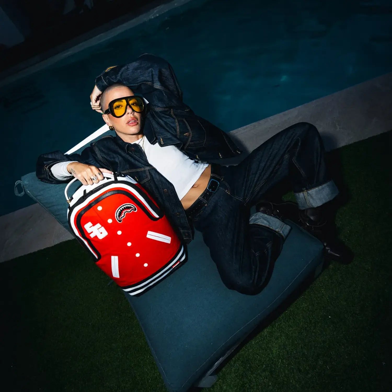 sprayground-varsity-shark-dlx-backpack-b7150_9