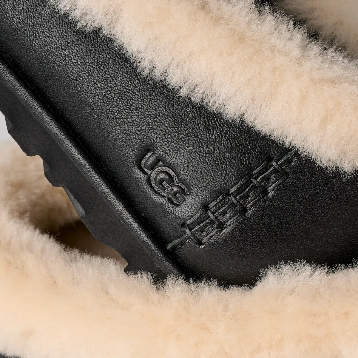 Women's Zora Leather Ballet Flat UGG - Tops and Bottoms USA
