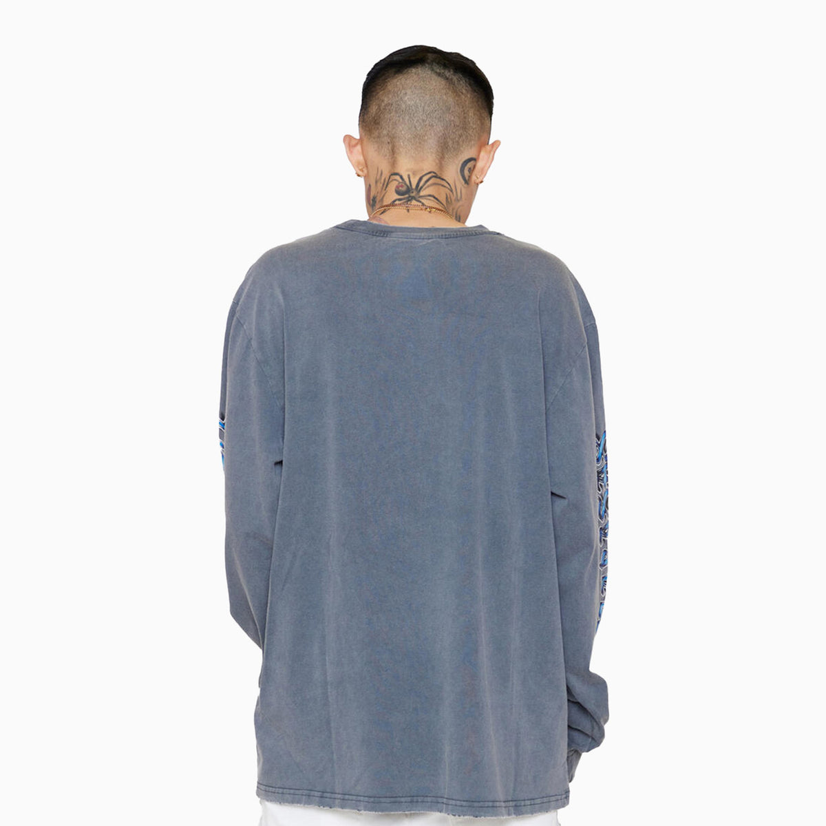 valabasas-mens-what-is-real-long-sleeve-t-shirt-02231will210-vitgry