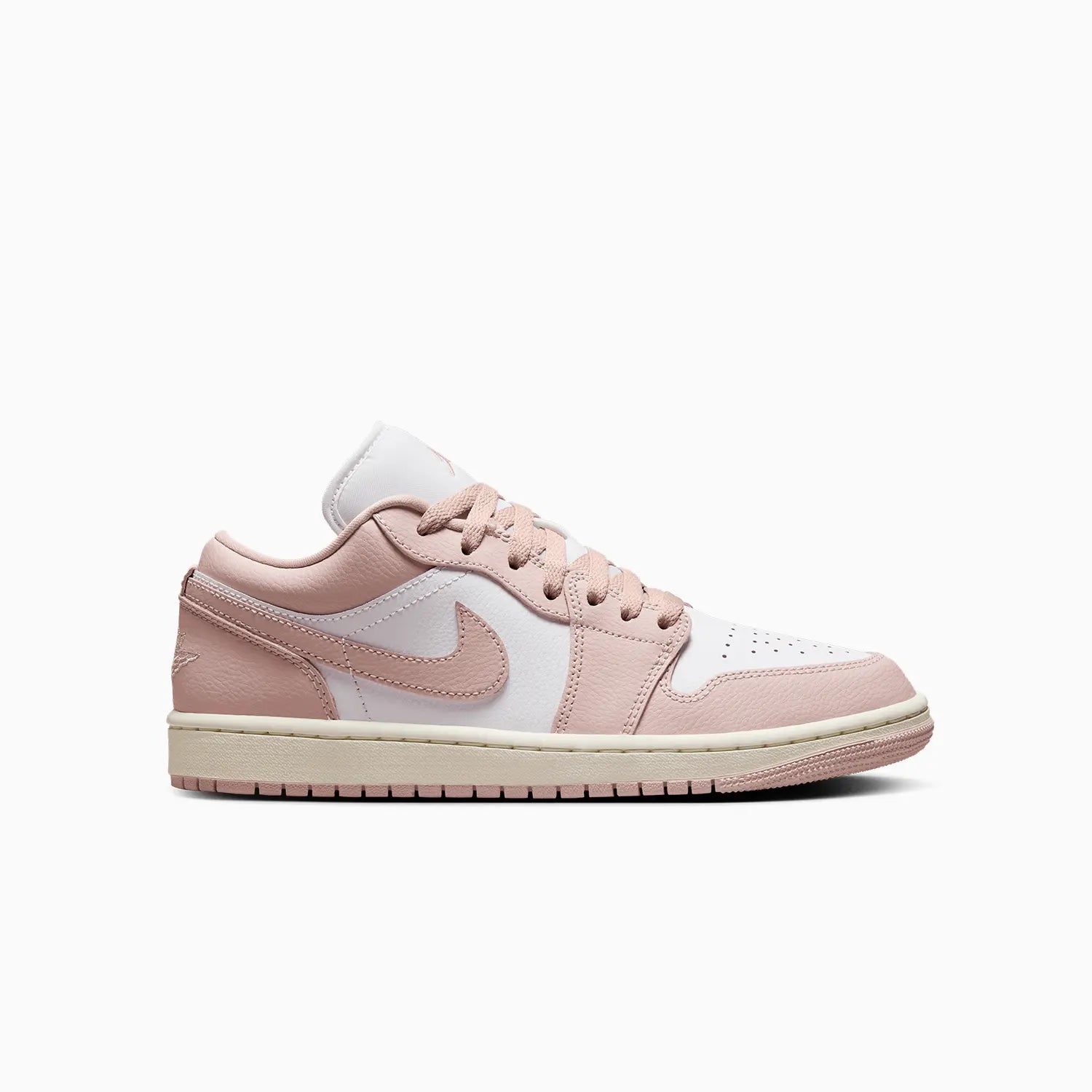 靴 Nike Women's Air Jordan 1 Low PinkOxford Available Now // Women's Air Jordan 1 Low 