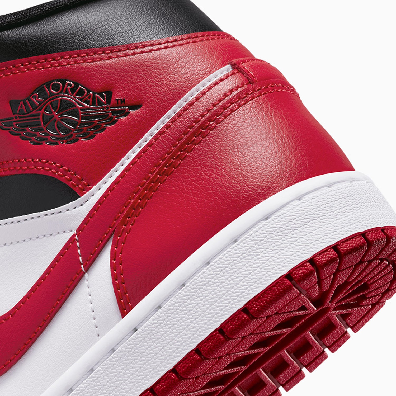 womens-air-jordan-1-mid-alternate-bred-toe-bq6472-079