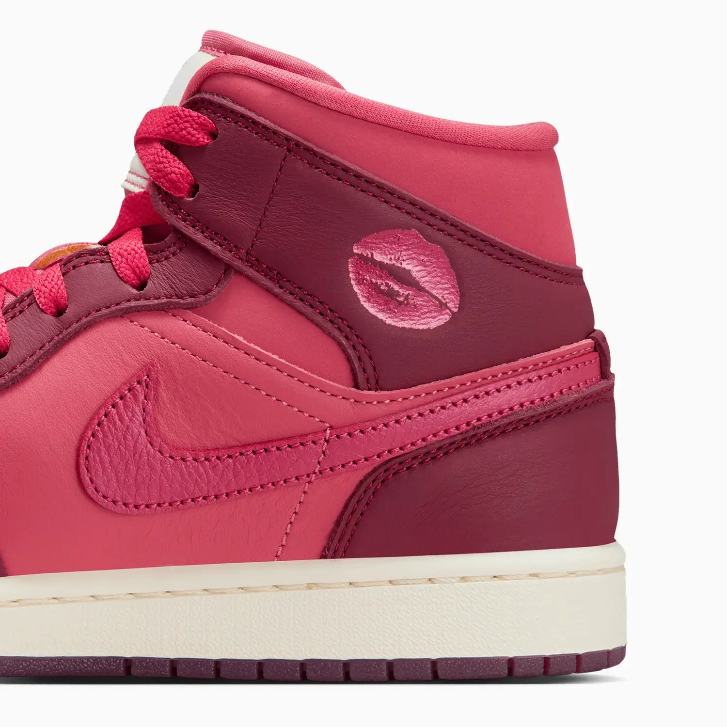 Women's Air Jordan 1 Mid SE "Valentine's Day"