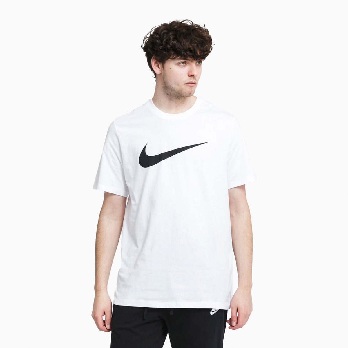 nike-mens-nike-sportswear-swoosh-t-shirt-dc5094-100