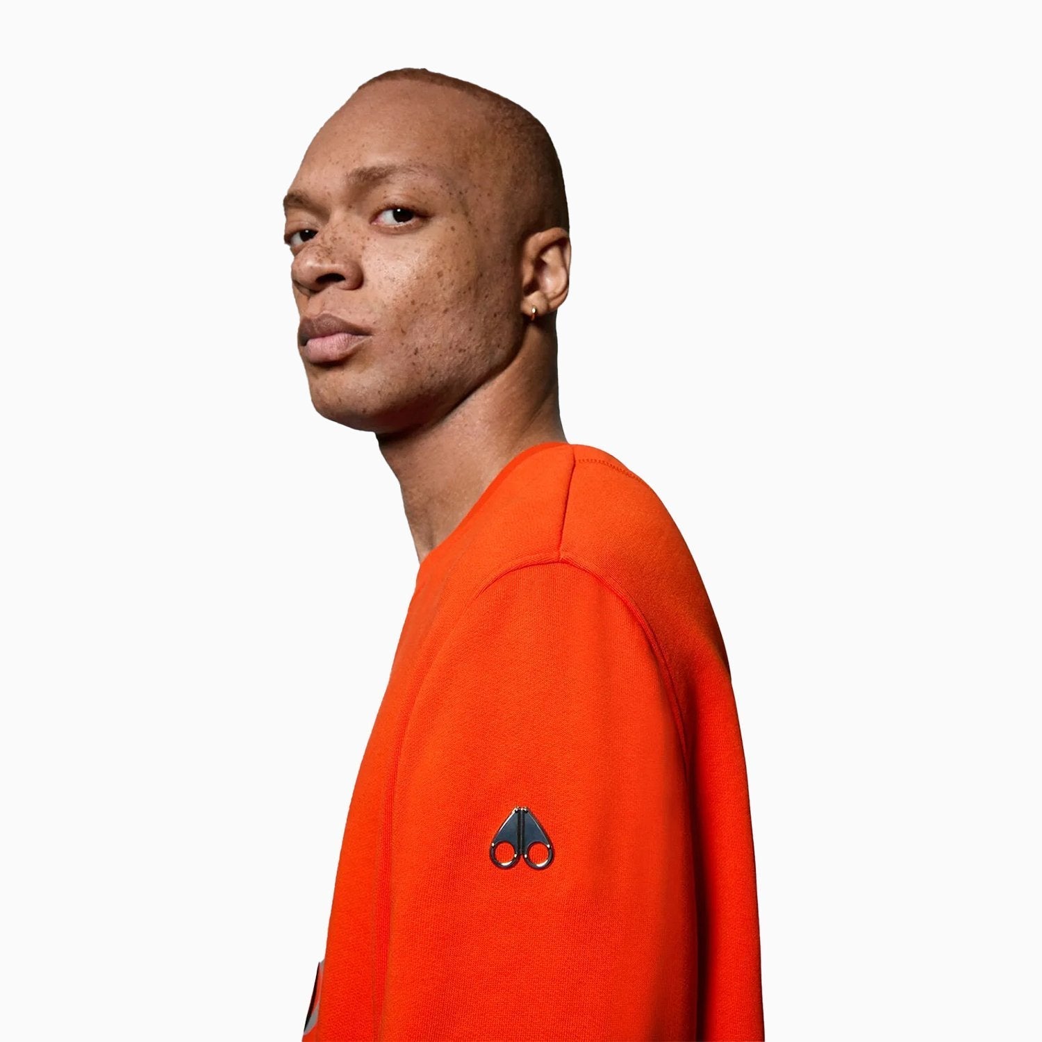 moose-knuckles-mens-kenamu-crew-neck-sweatshirt-m31ms651-160