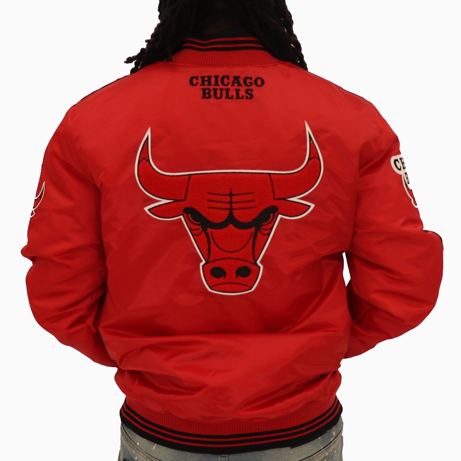 Starter Men’s Chicago Bulls NBA Varsity Satin Red Jacket - Color: Red - Tops and Bottoms USA -