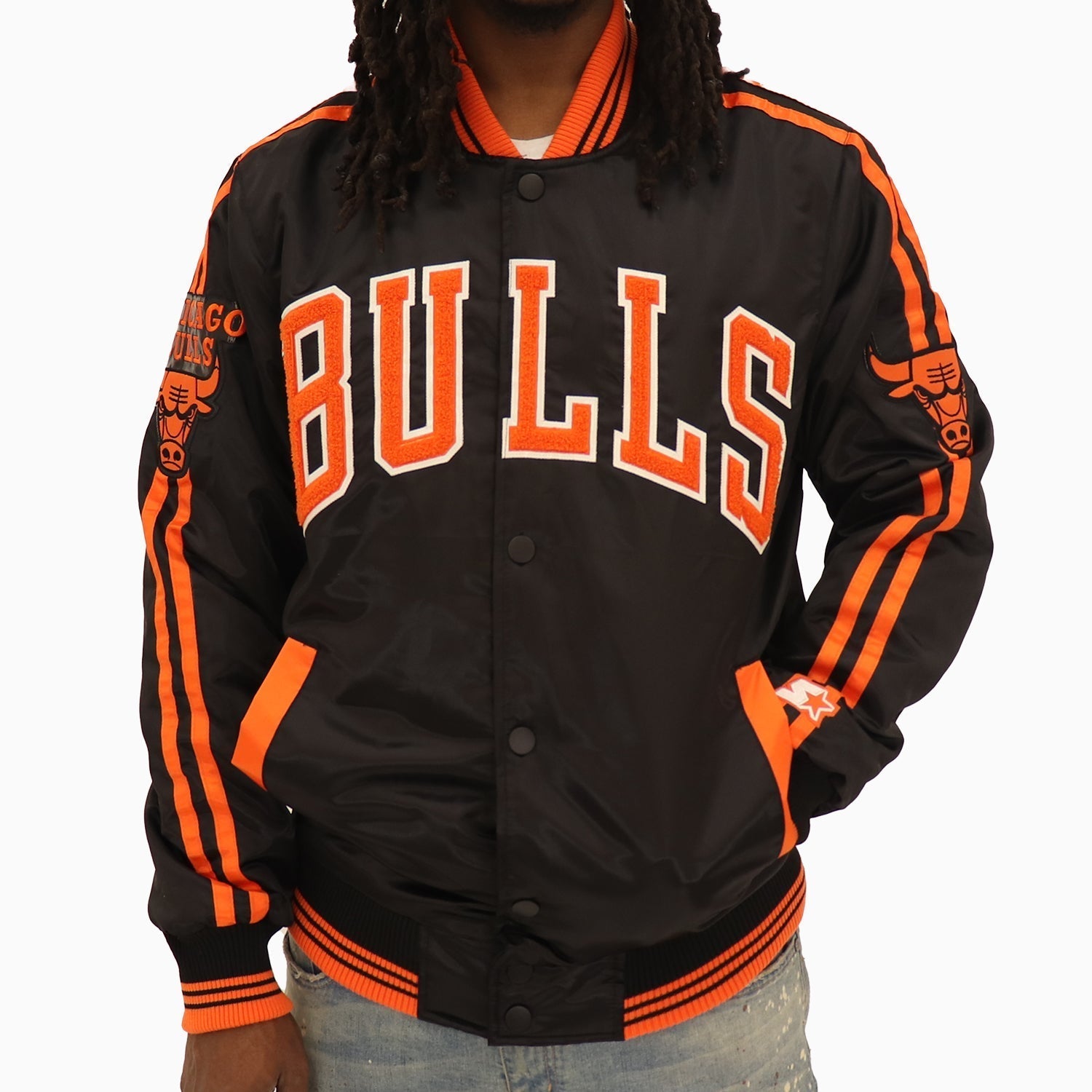 Starter Men's Chicago Bulls NBA Varsity Satin Jacket - Color: Black - Tops and Bottoms USA -