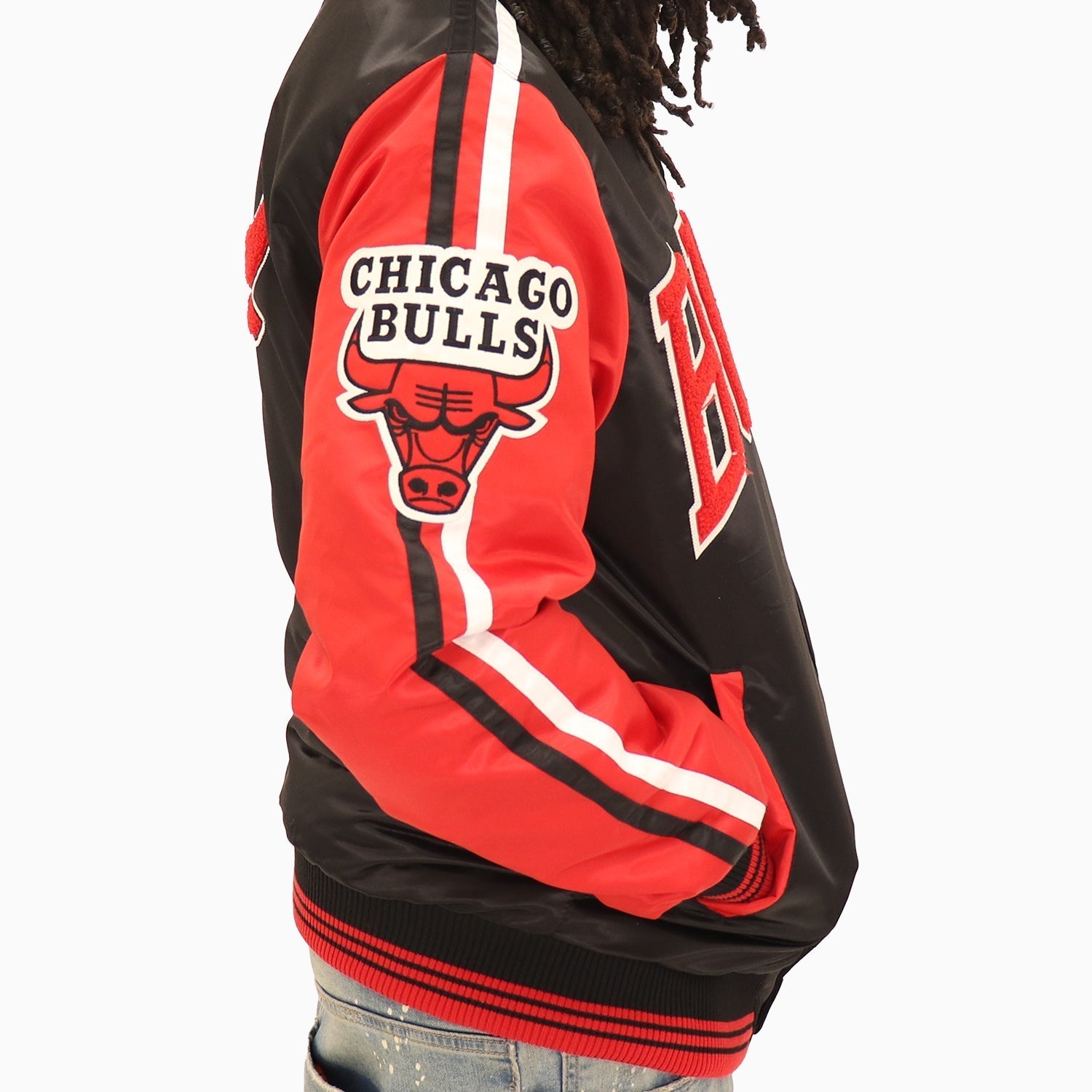 Starter Men's Chicago Bulls NBA Varsity Satin Jacket - Color: Black Red - Tops and Bottoms USA -