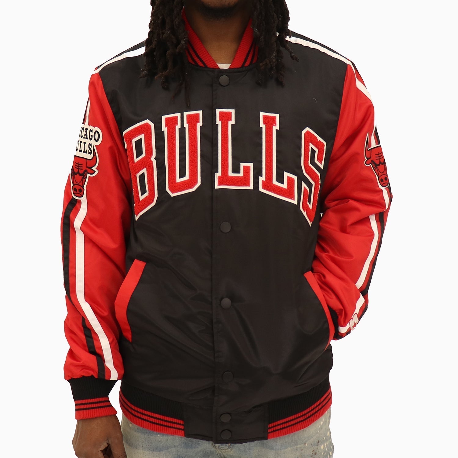 Starter Men's Chicago Bulls NBA Varsity Satin Jacket - Color: Black Red - Tops and Bottoms USA -