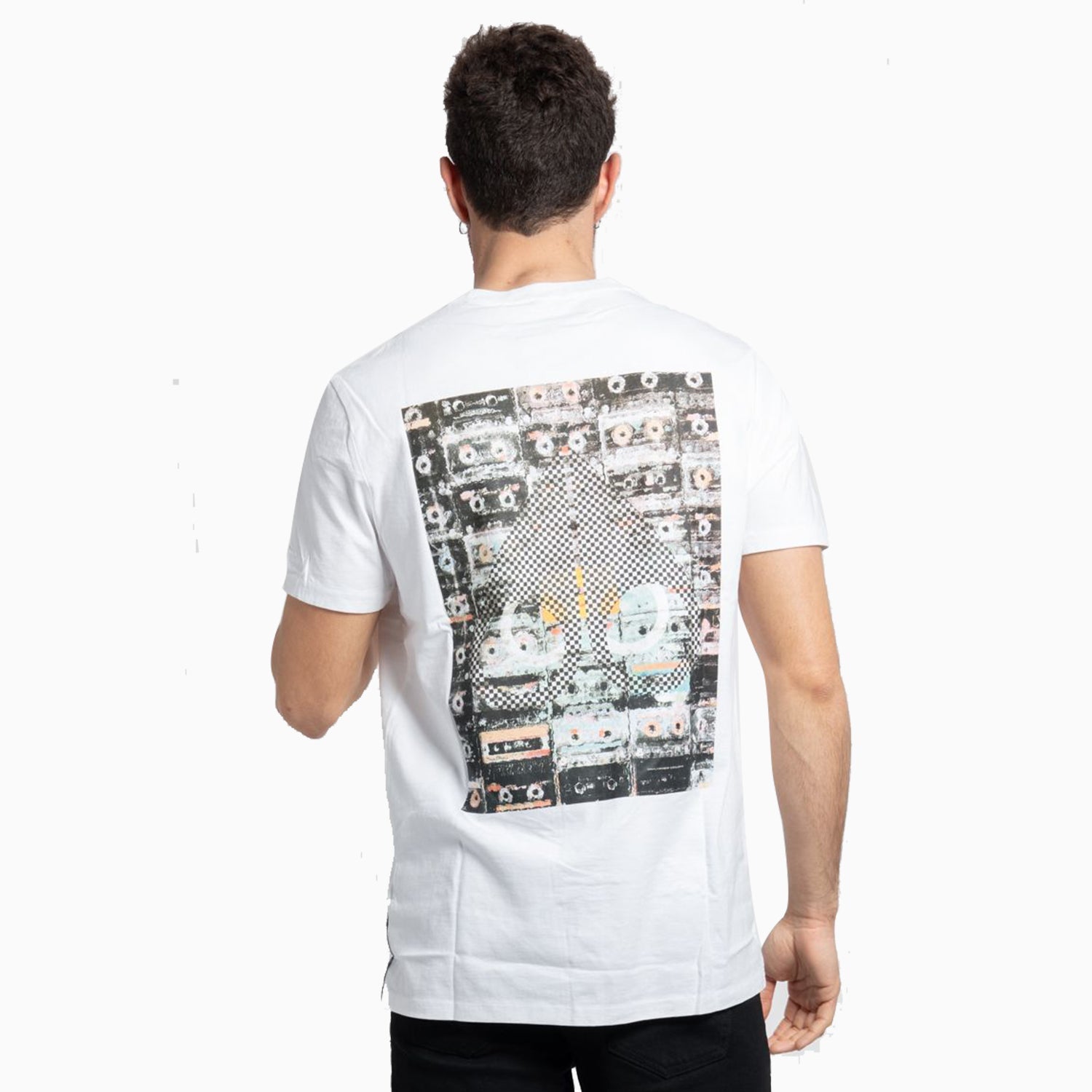moose-knuckles-mens-cassettes-short-sleeve-t-shirt-m11mt726-160