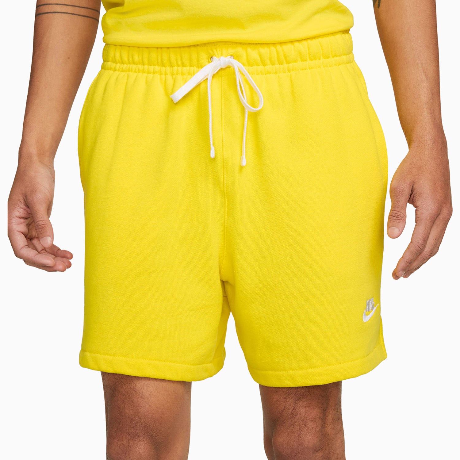 mens-nike-sportswear-t-shirt-and-shorts-outfit-fb9819-100-dx0731-731