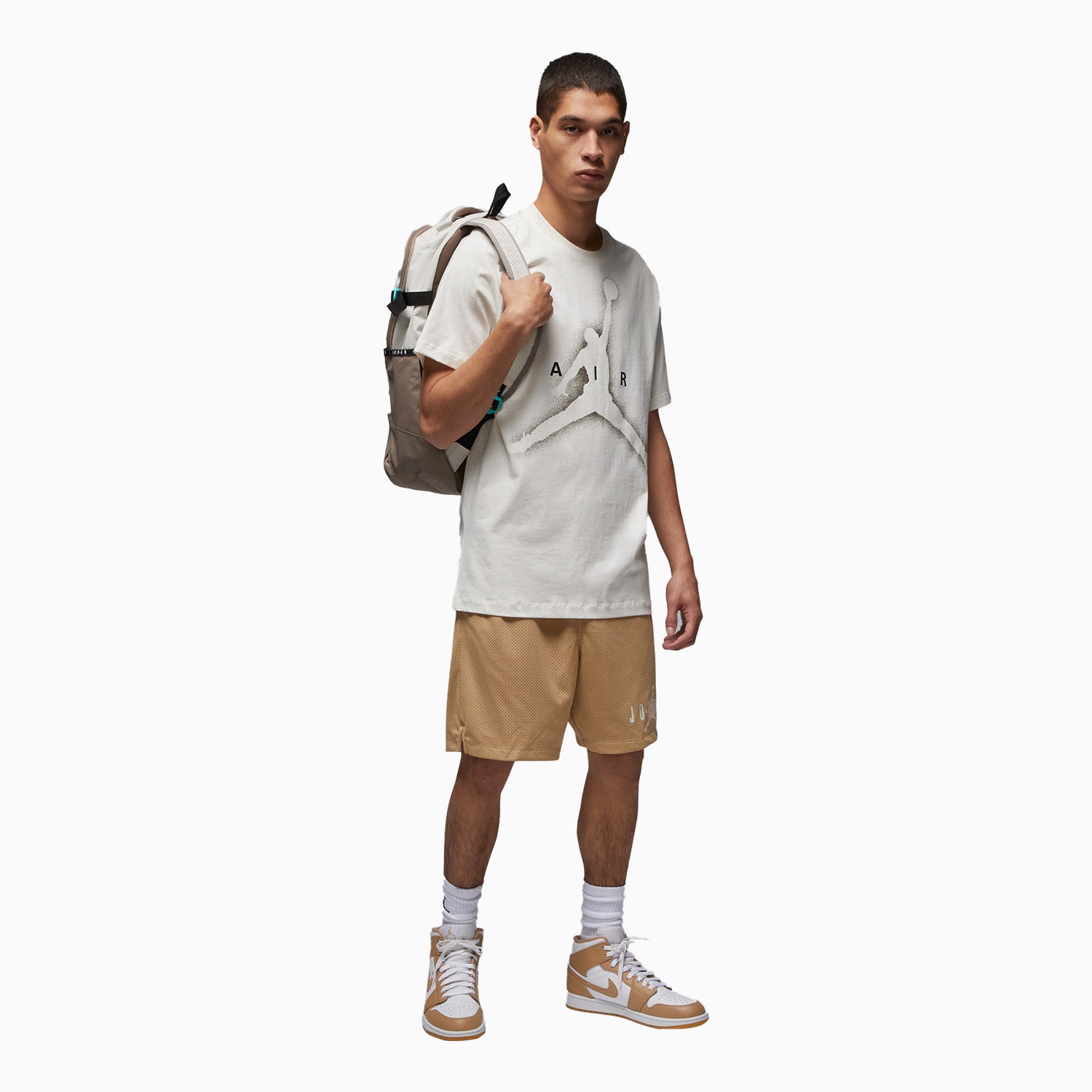 jordan-mens-jordan-essentials-t-shirt-dv8420-133