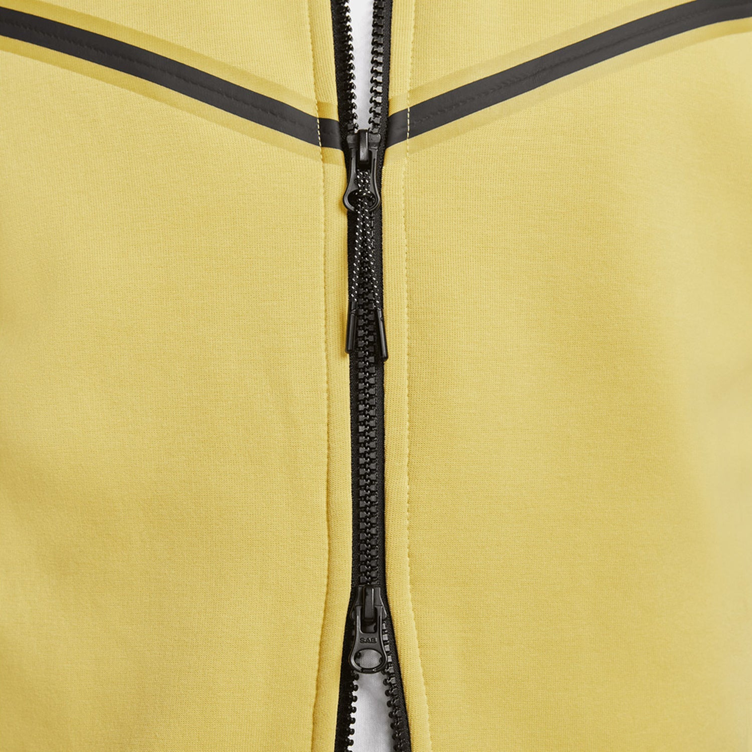 mens-nike-tech-sportswear-tracksuit-cu4489-700-cu4495-700