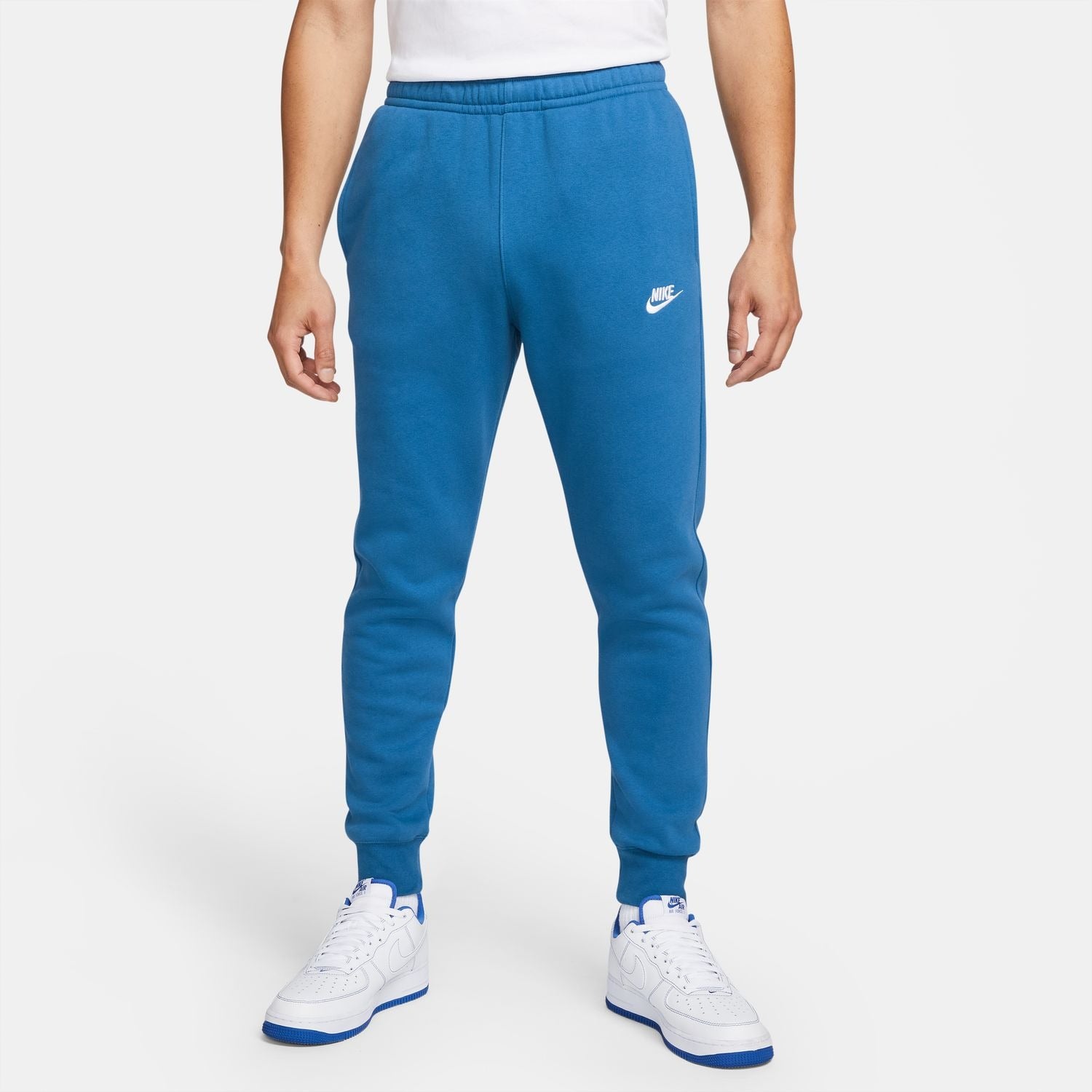 nike-mens-sportswear-club-fleece-outfit-bv2645-407-bv2671-407