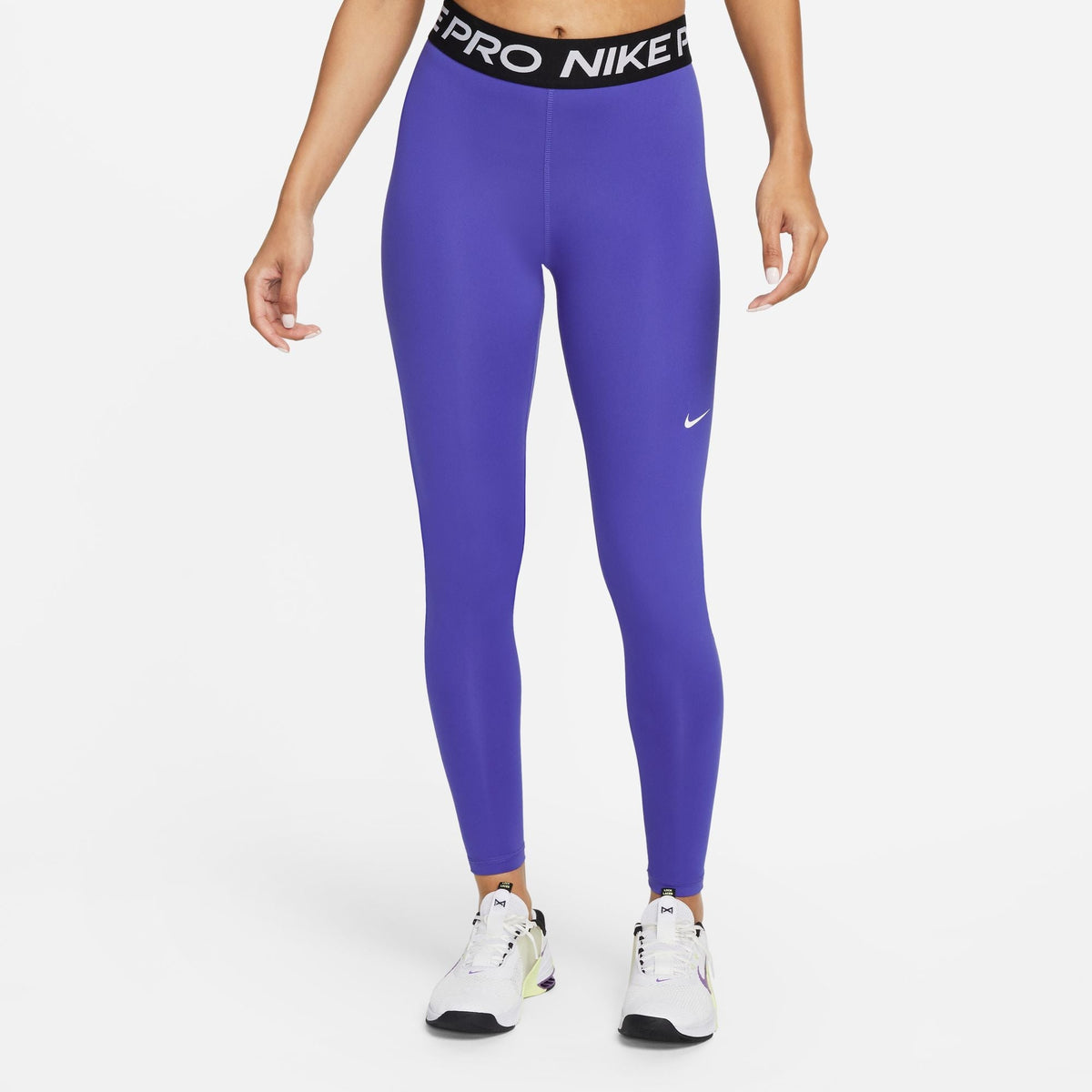 nike-womens-sportswear-phoenix-fleece-outfit-dq5872-430-cz9779-430