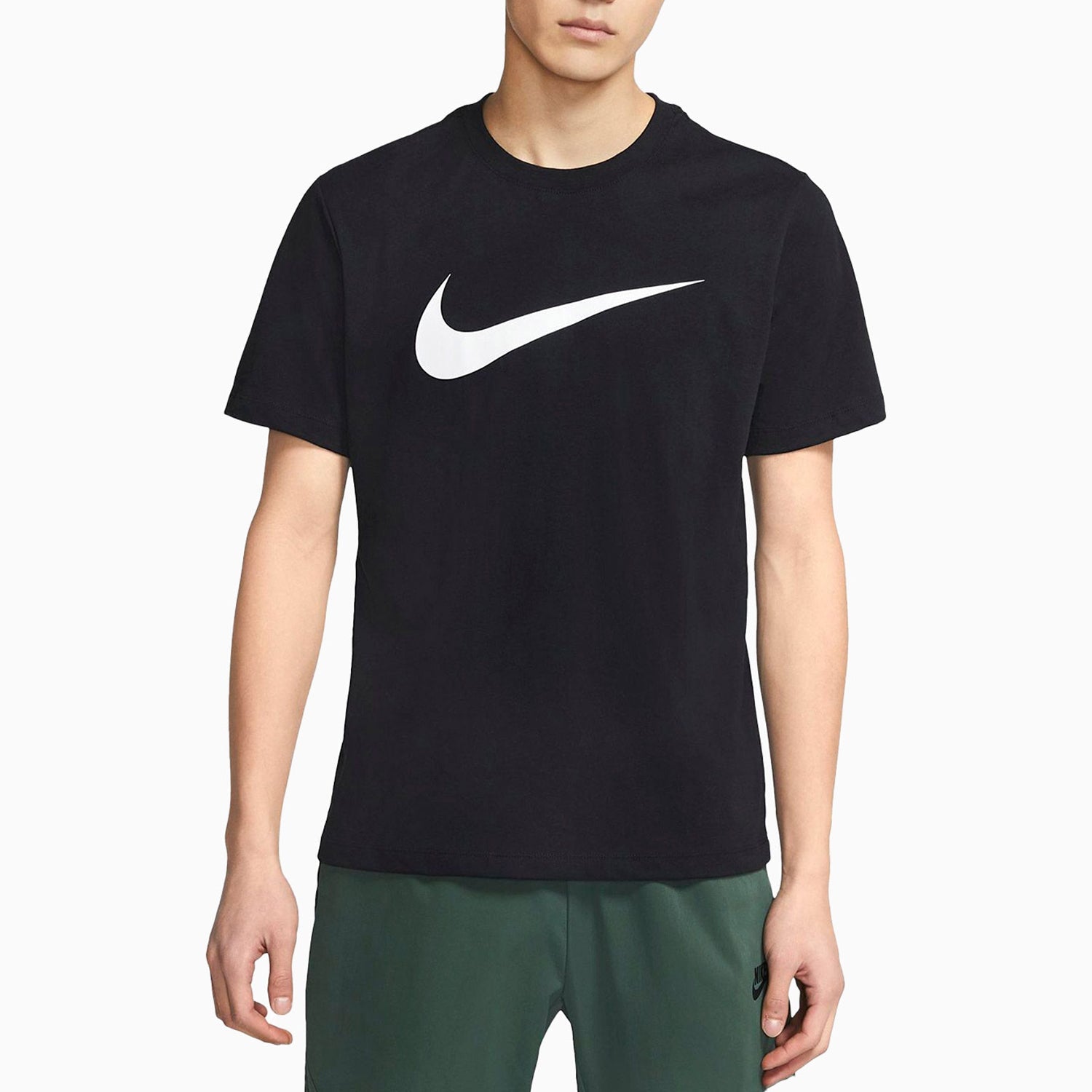 nike-mens-sportswear-swoosh-t-shirt-dc5094-010